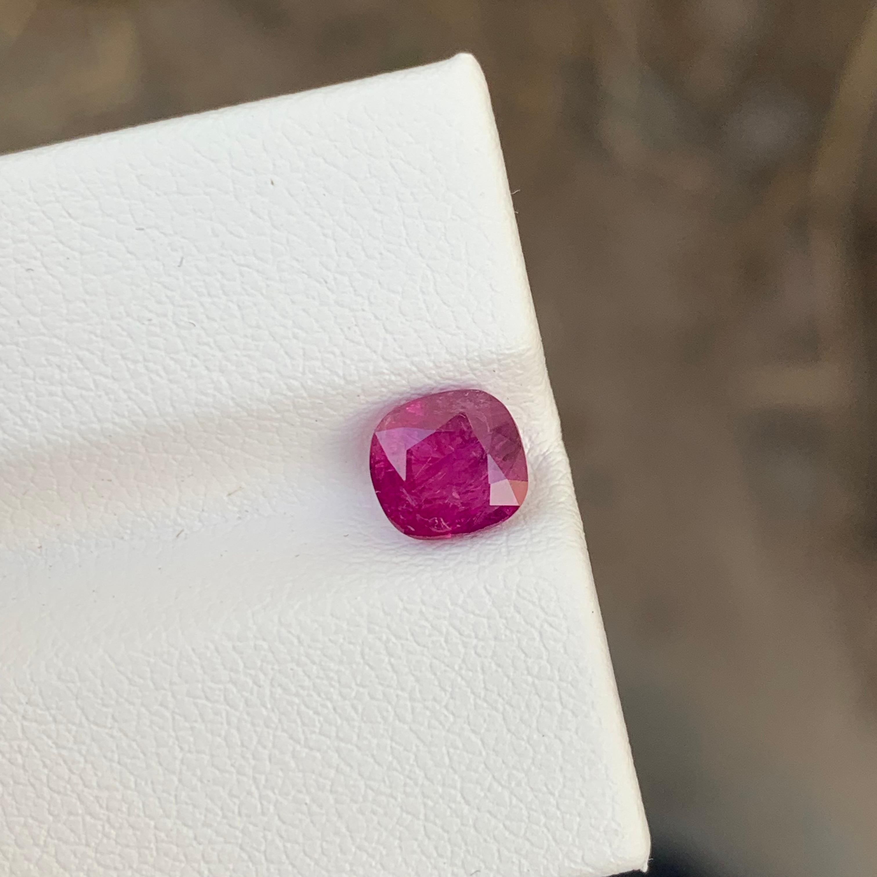Bague en rubis rose naturel non certifié de 1,46 carats provenant d'une mine d'Afghanistan en vente 5