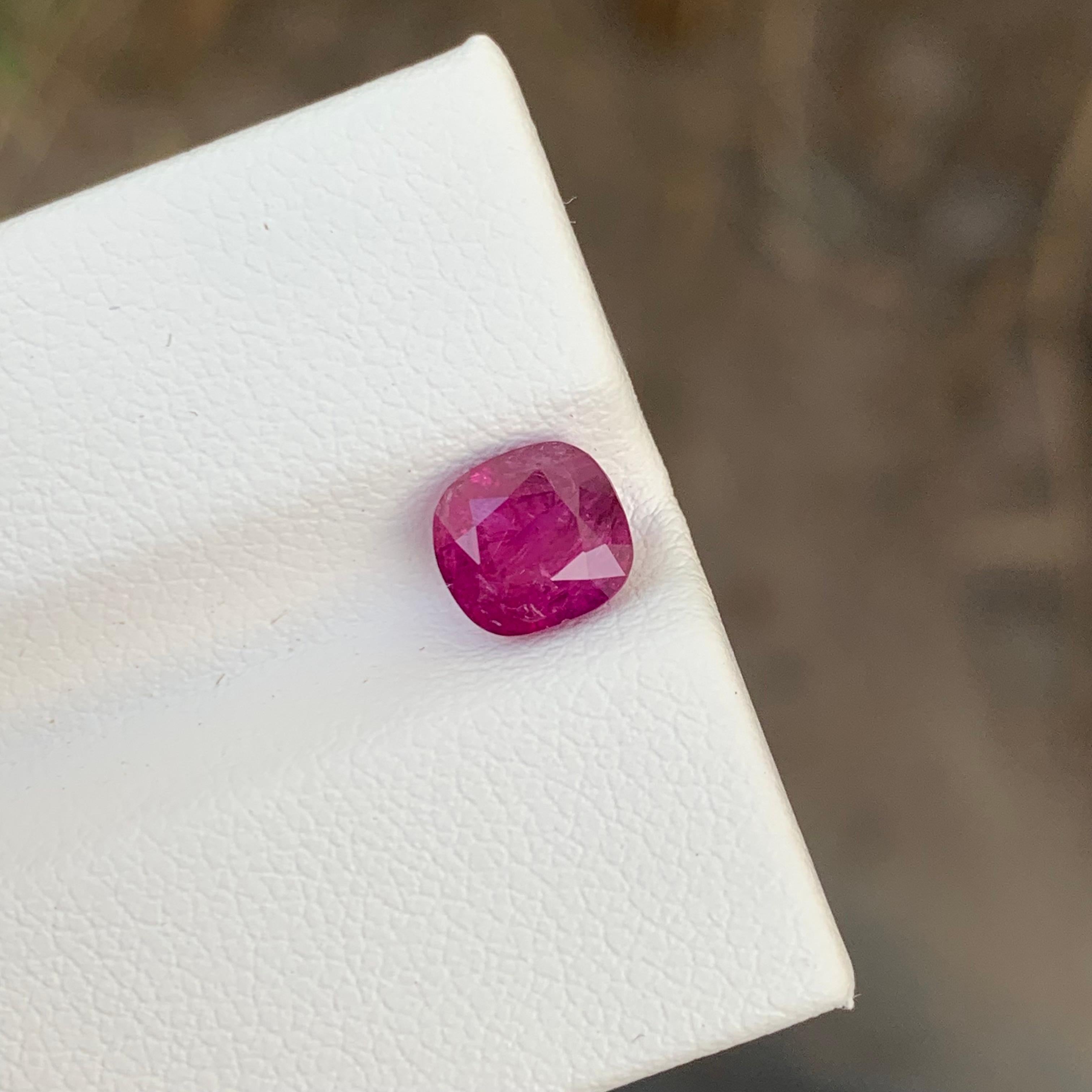 Bague en rubis rose naturel non certifié de 1,46 carats provenant d'une mine d'Afghanistan en vente 6