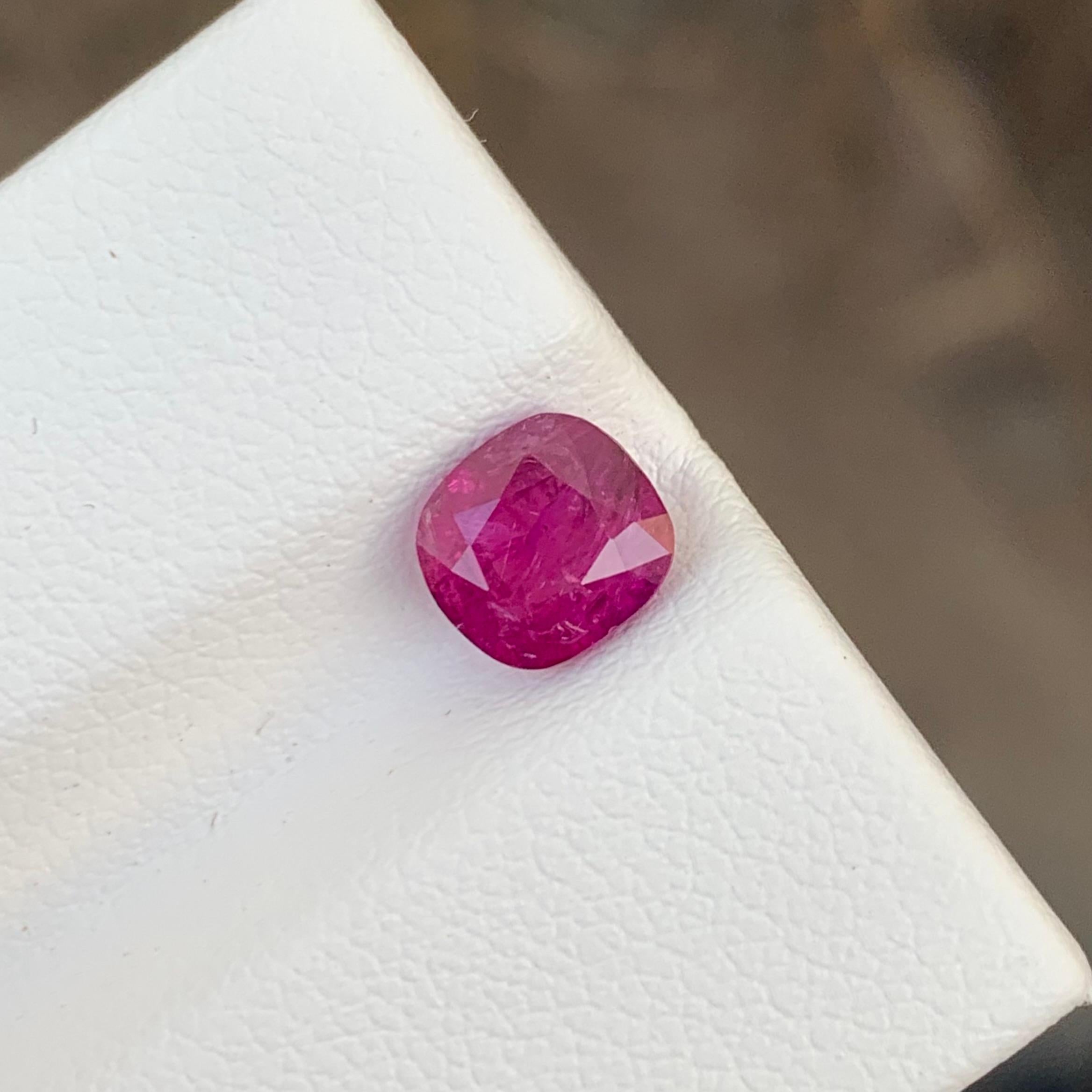 Bague en rubis rose naturel non certifié de 1,46 carats provenant d'une mine d'Afghanistan en vente 7