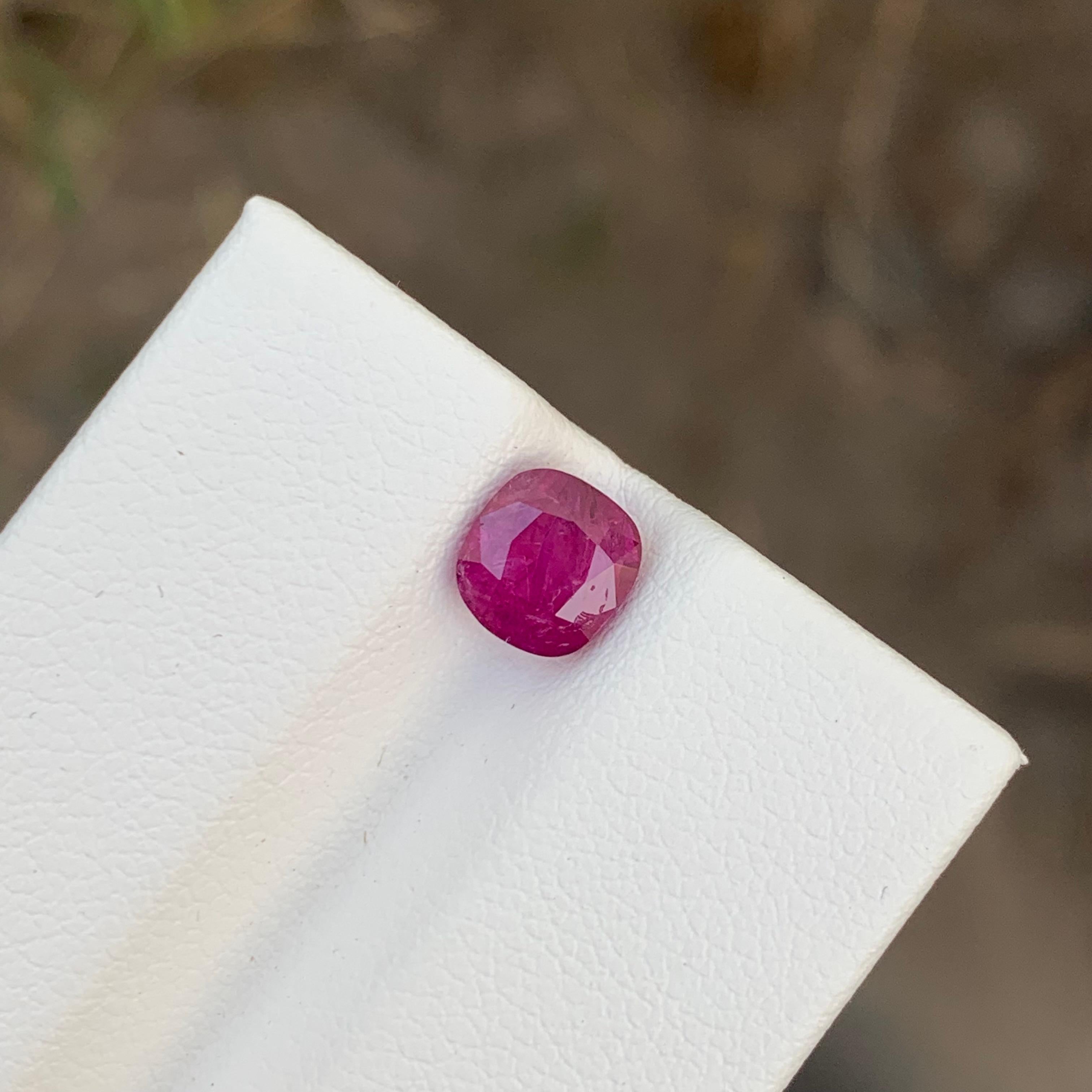 Bague en rubis rose naturel non certifié de 1,46 carats provenant d'une mine d'Afghanistan en vente 8