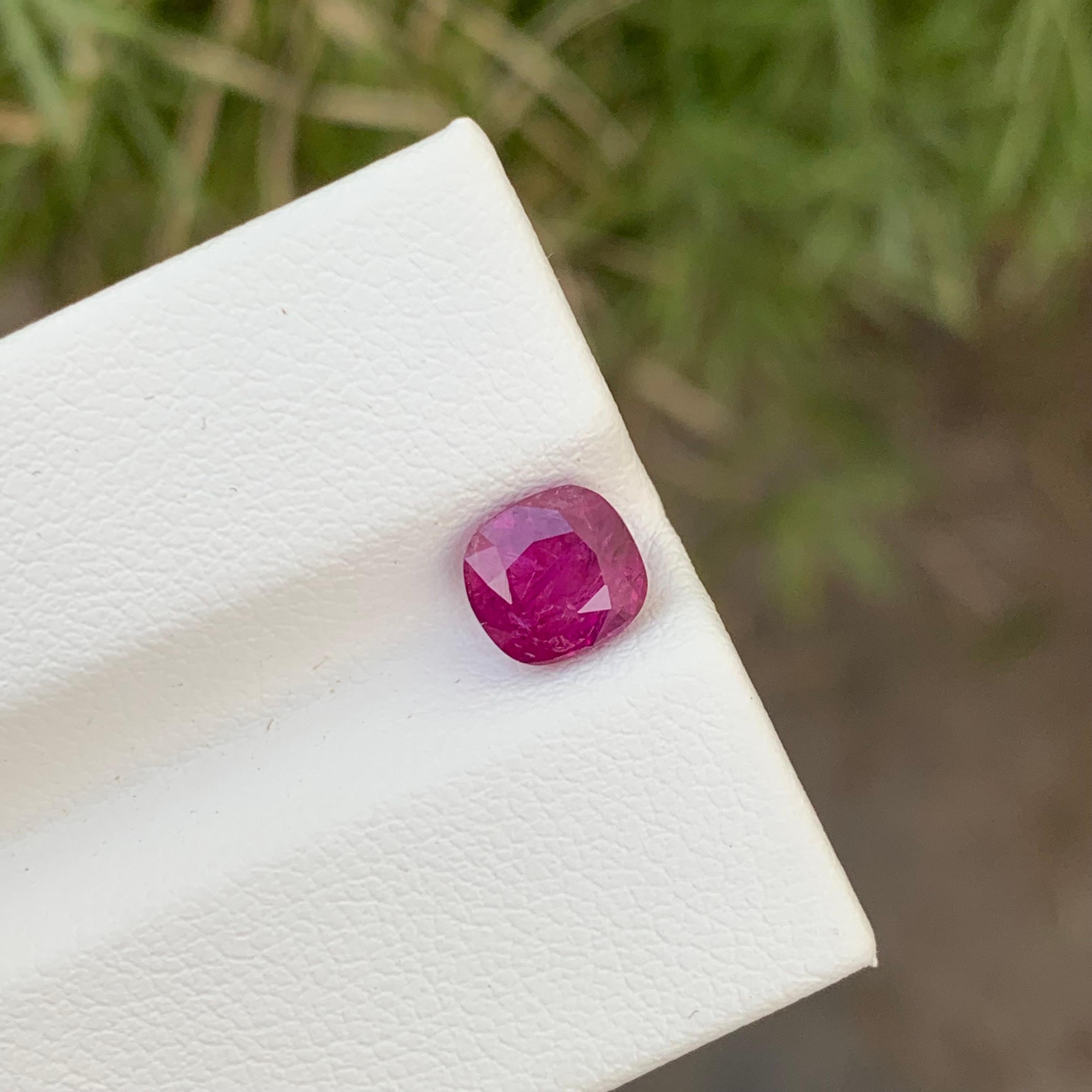 Bague en rubis rose naturel non certifié de 1,46 carats provenant d'une mine d'Afghanistan en vente 11