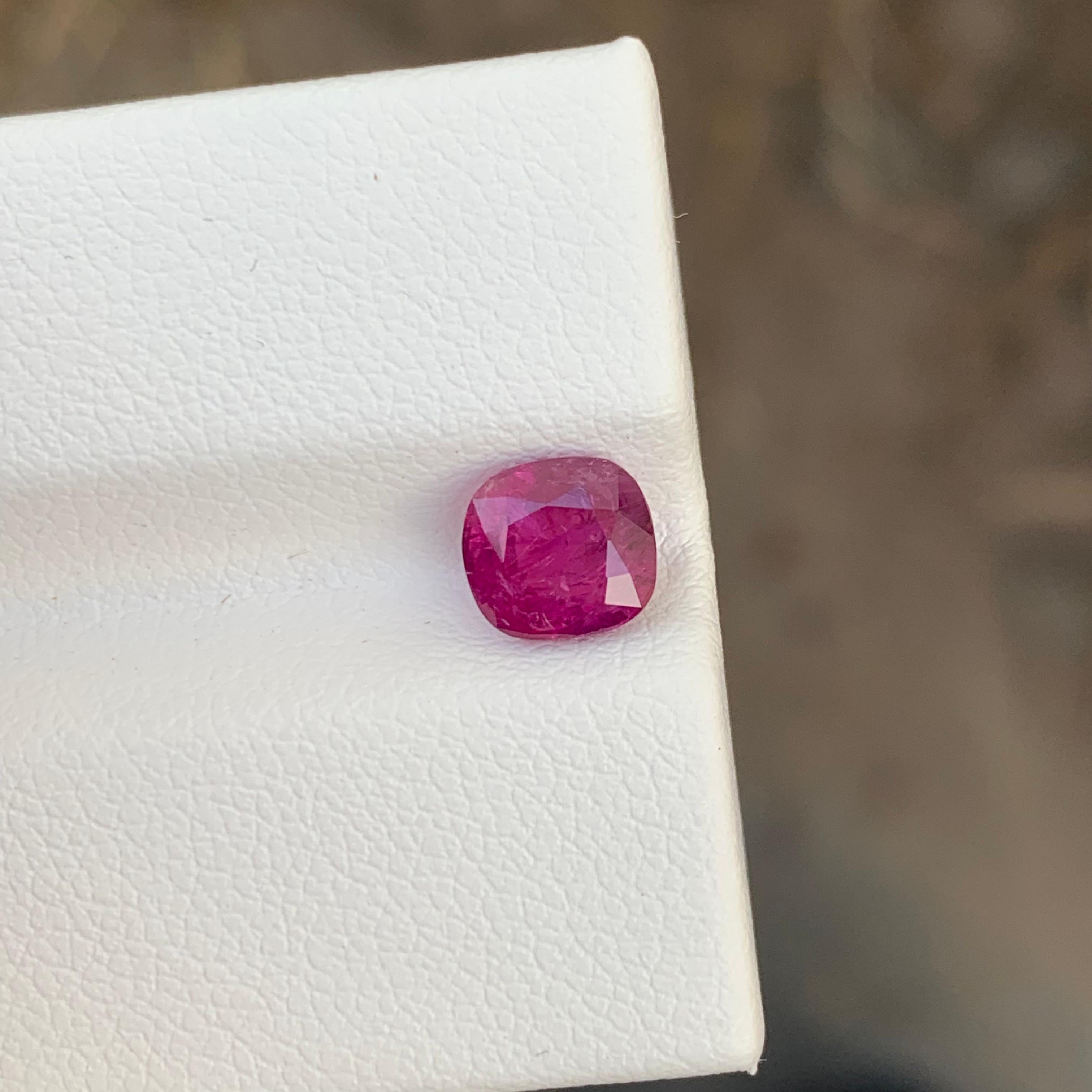 Women's or Men's Certified 1.46 Carats Natural Pink Loose Ruby Ring Gem From Afghanistan Mine For Sale