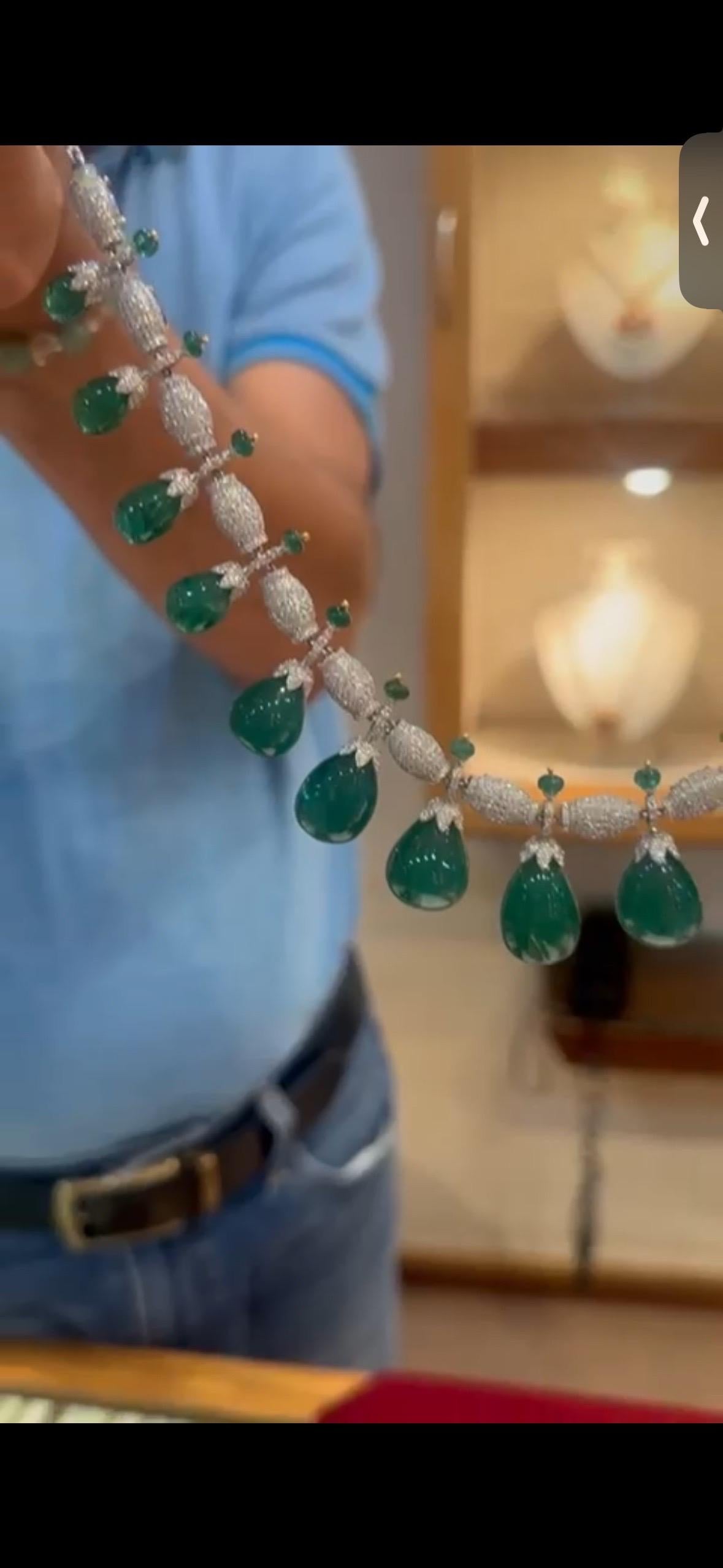 Collar de diamantes tanzanita esmeralda certificada de 14 quilates 325 quilates Juego de oro de 14 quilates en venta 5