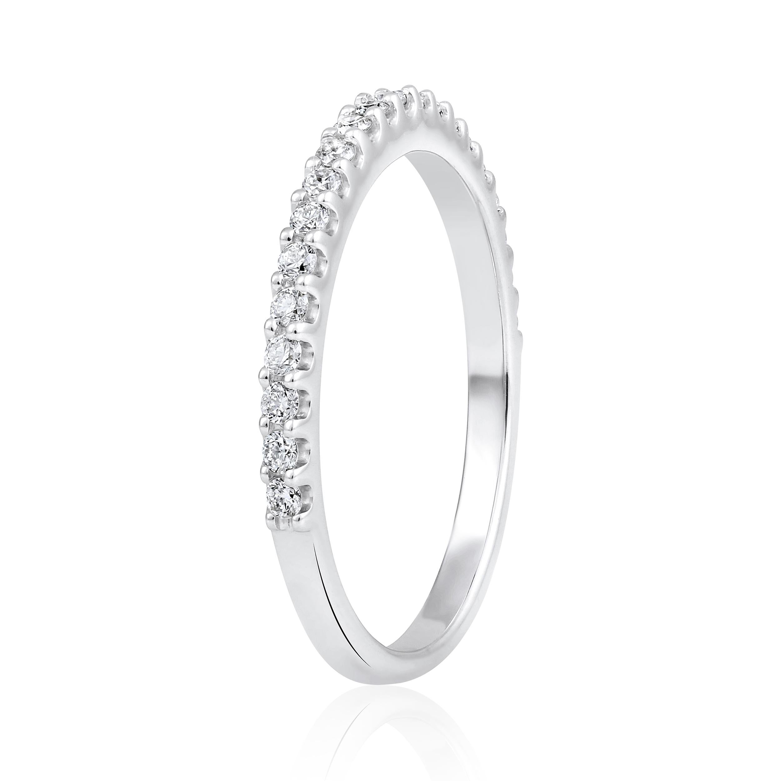Ring Size: US 7 

Crafted in 1.74 grams of 14K White Gold, the ring contains 21 stones of Round Diamonds with a total of 0.26 carat in G-H color and SI clarity.

CONTEMPORARY AND TIMELESS ESSENCE: Crafted in 14-karat/18-karat with 100% natural