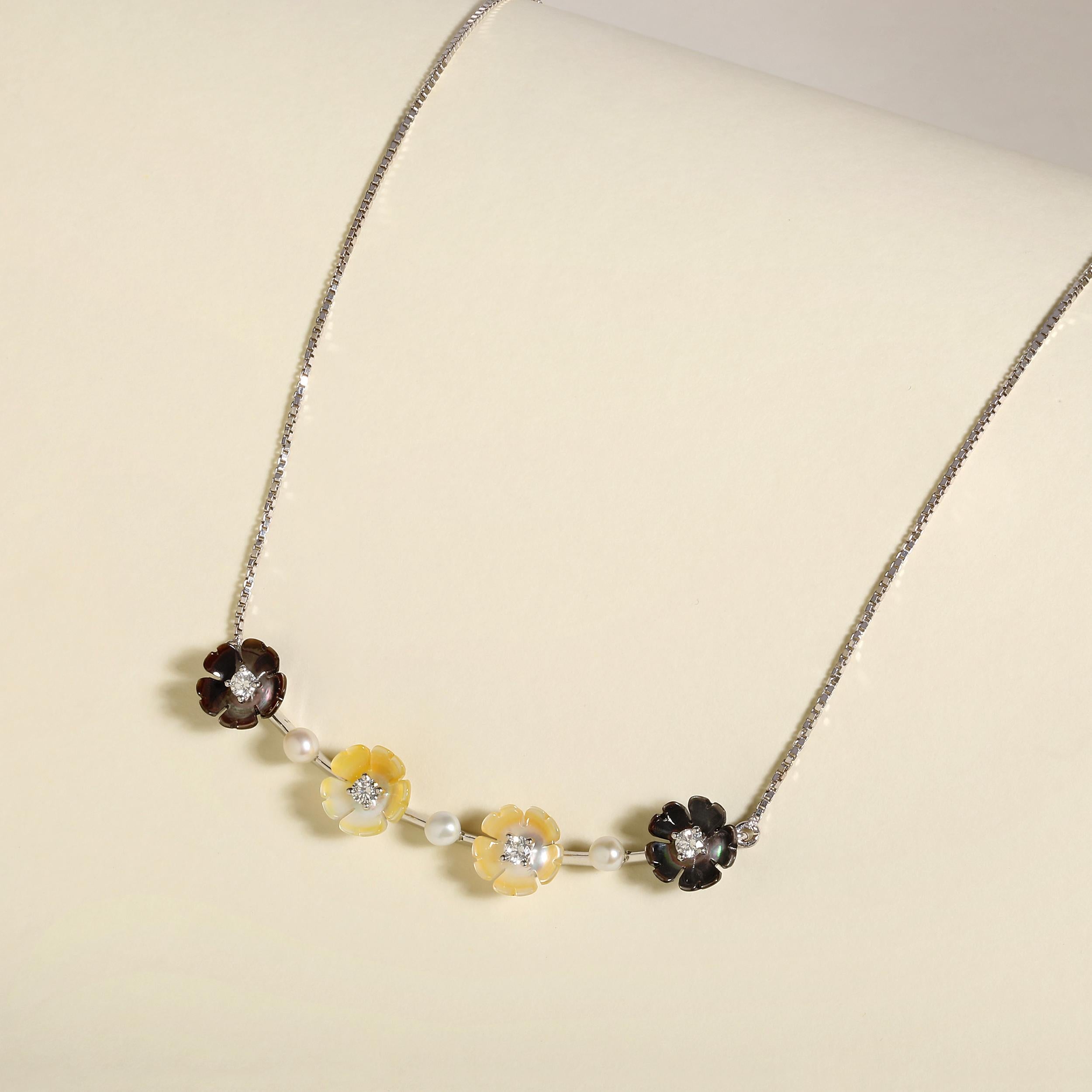 Contemporain Collier en or 14 carats certifié avec diamants naturels de 3,9 carats et perles à barre de fleurs noires en vente