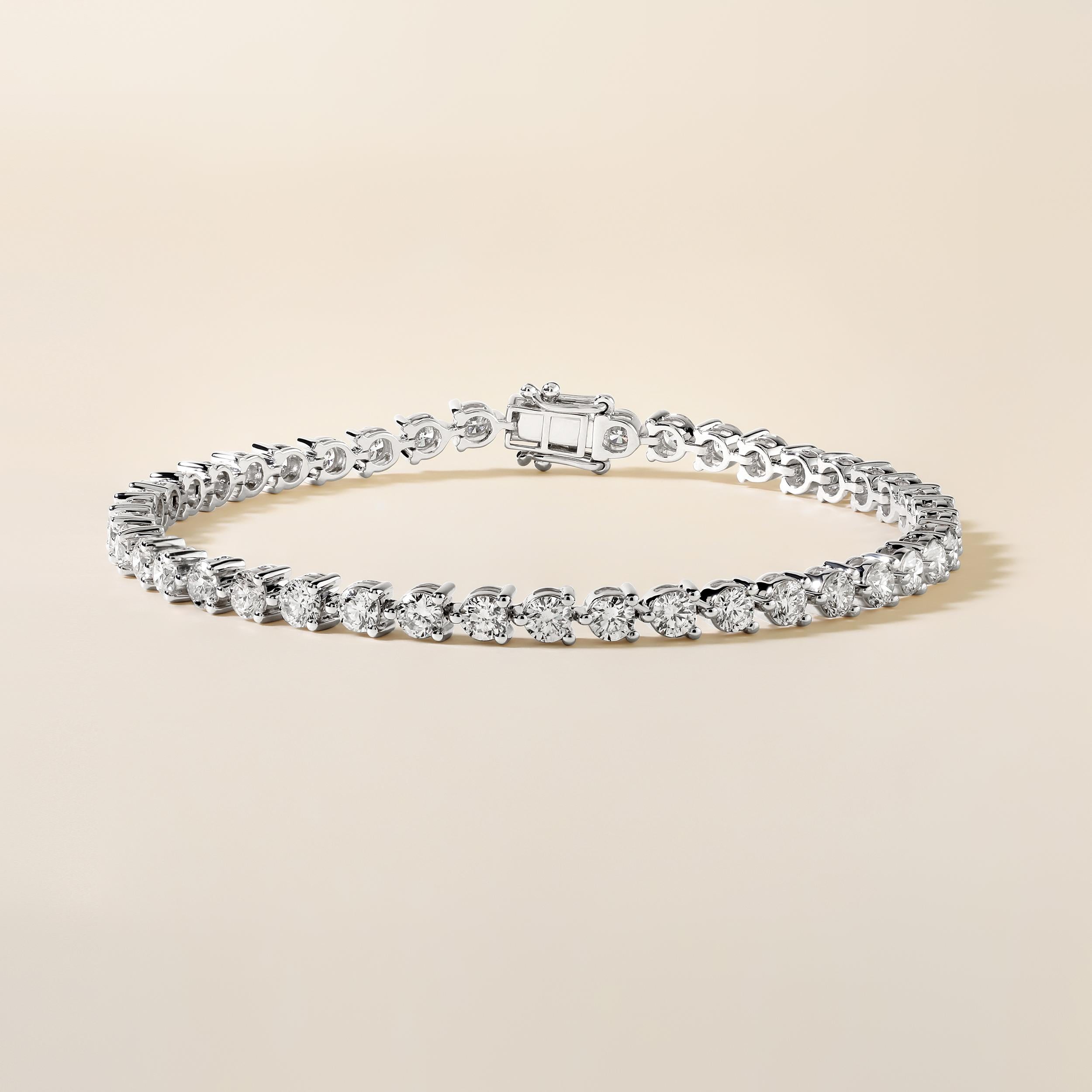 Certified 14k Gold 5.2 Carat Natural Diamond 3 Prong Tennis Wedding Bracelet In New Condition For Sale In Los Angeles, CA