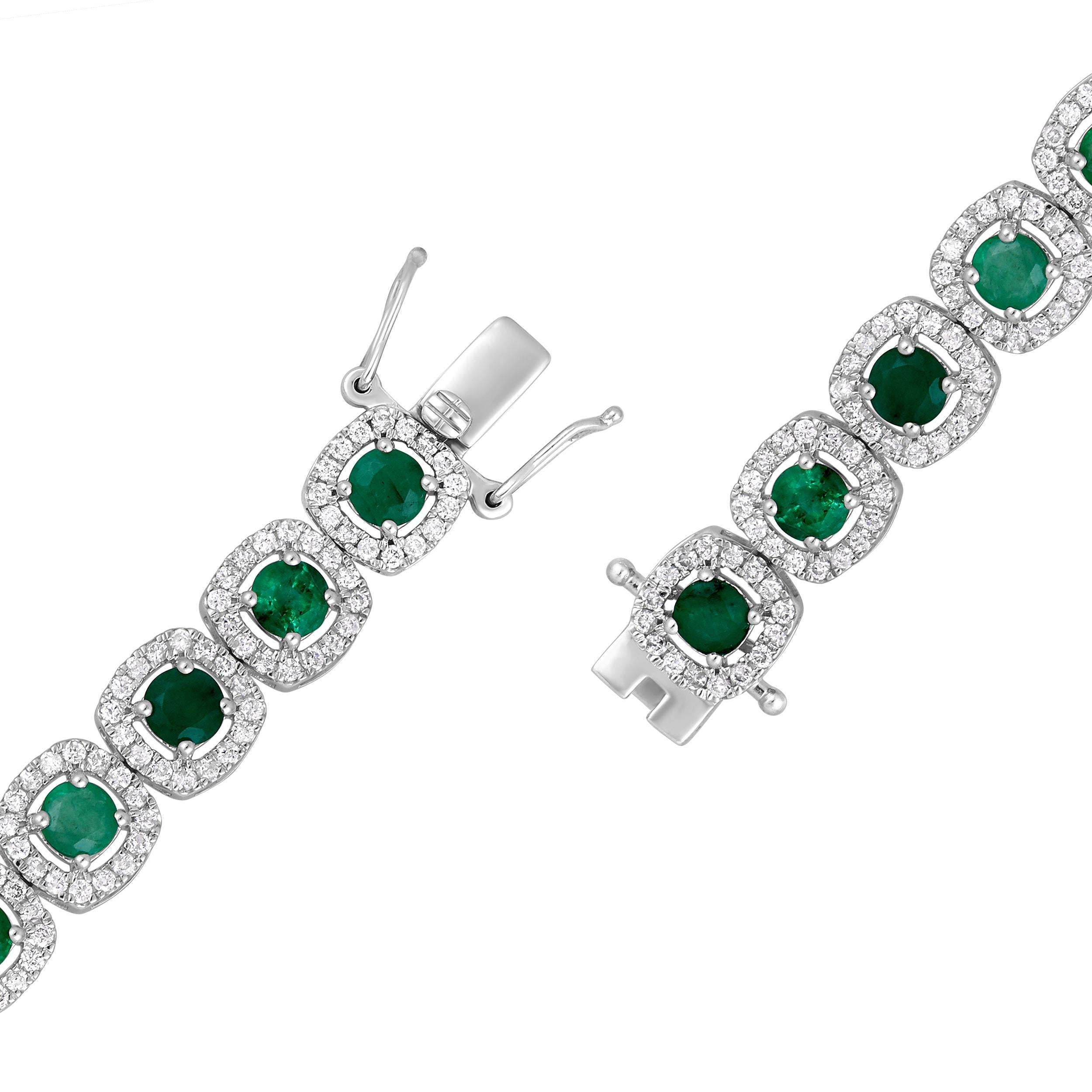 Contemporary Certified 14K Gold 7.7ct Natural Diamond F-I1 w/ Emerald Cushion Tennis Bracelet For Sale
