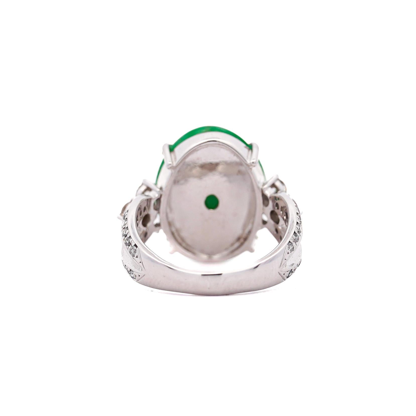 Certified 15 Carat Jadeite Jade A Fei Cui and Diamond Split Platinum Ring In New Condition For Sale In Miami, FL