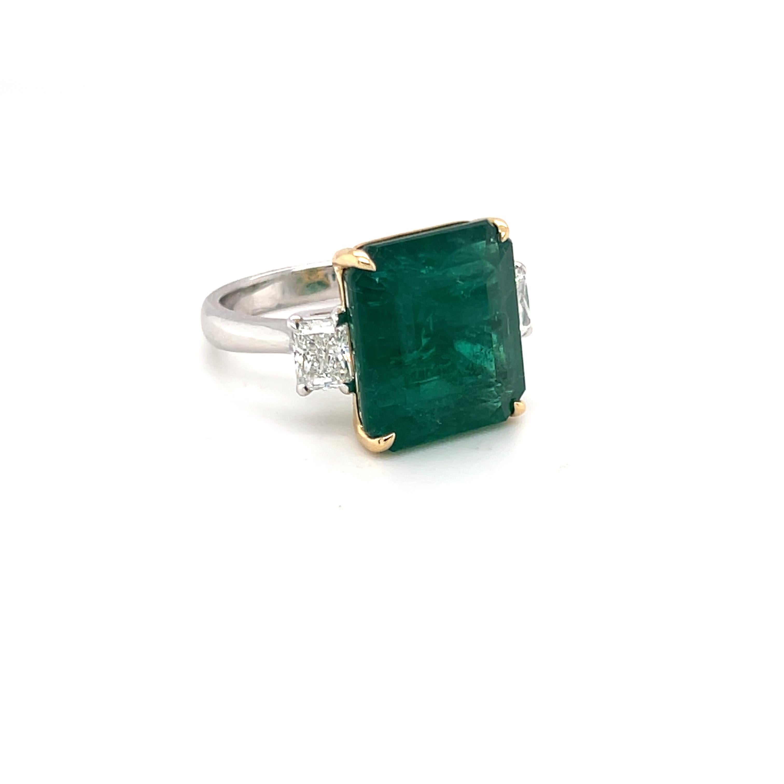 Certified 15.01 Carat Emerald Cut Emerald Diamond Cocktail Ring In New Condition For Sale In Trumbull, CT