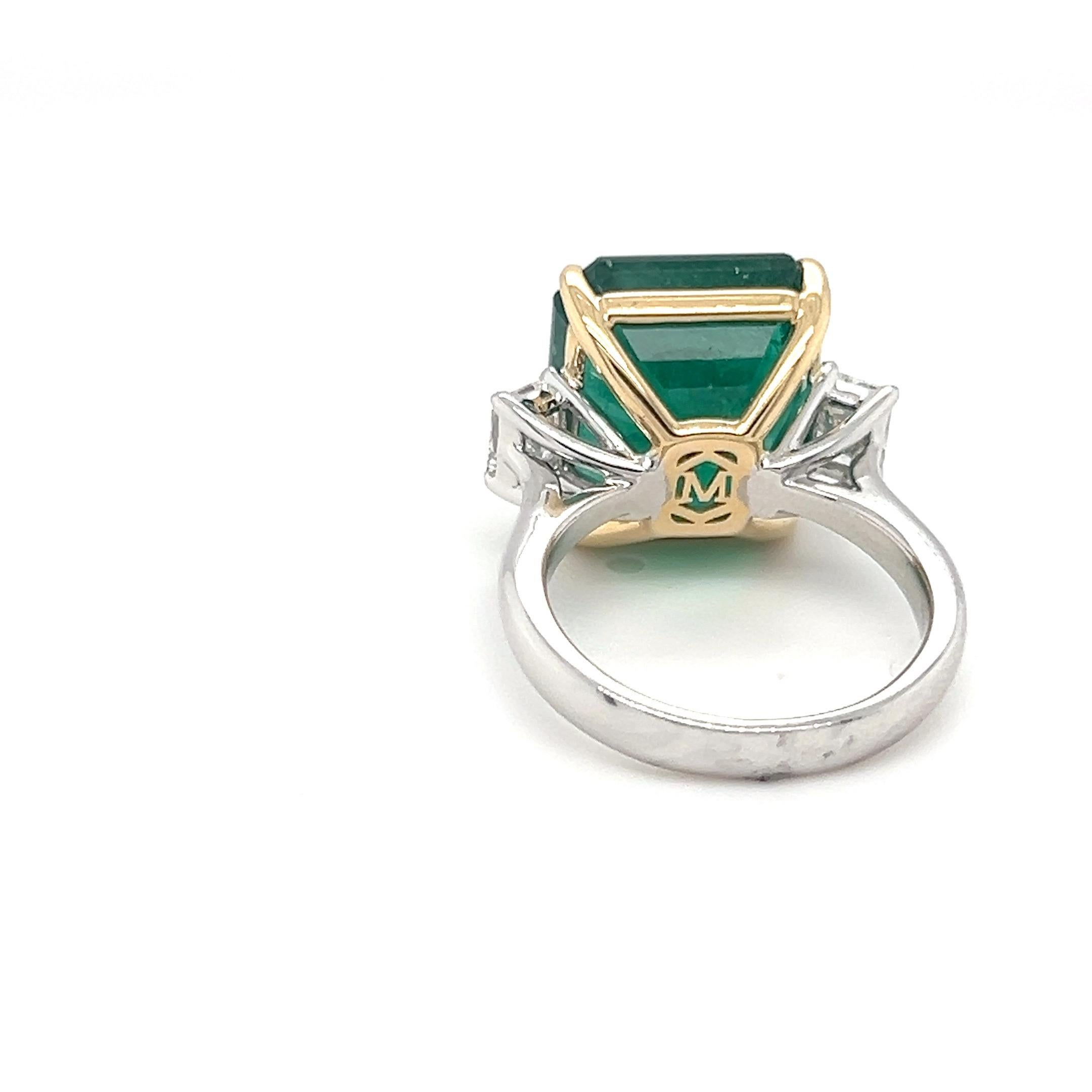 Women's Certified 15.01 Carat Emerald Cut Emerald Diamond Cocktail Ring For Sale