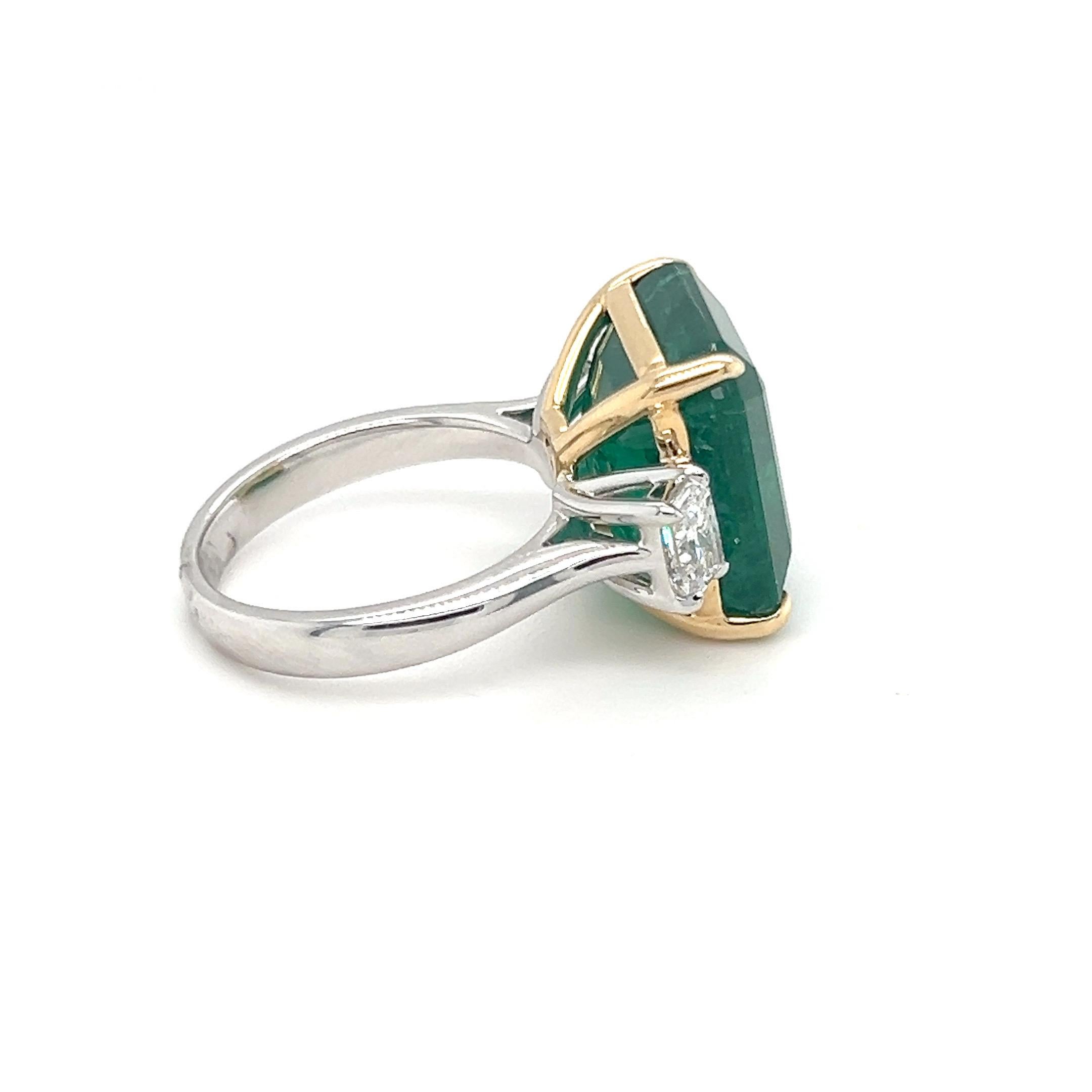 Certified 15.01 Carat Emerald Cut Emerald Diamond Cocktail Ring For Sale 1