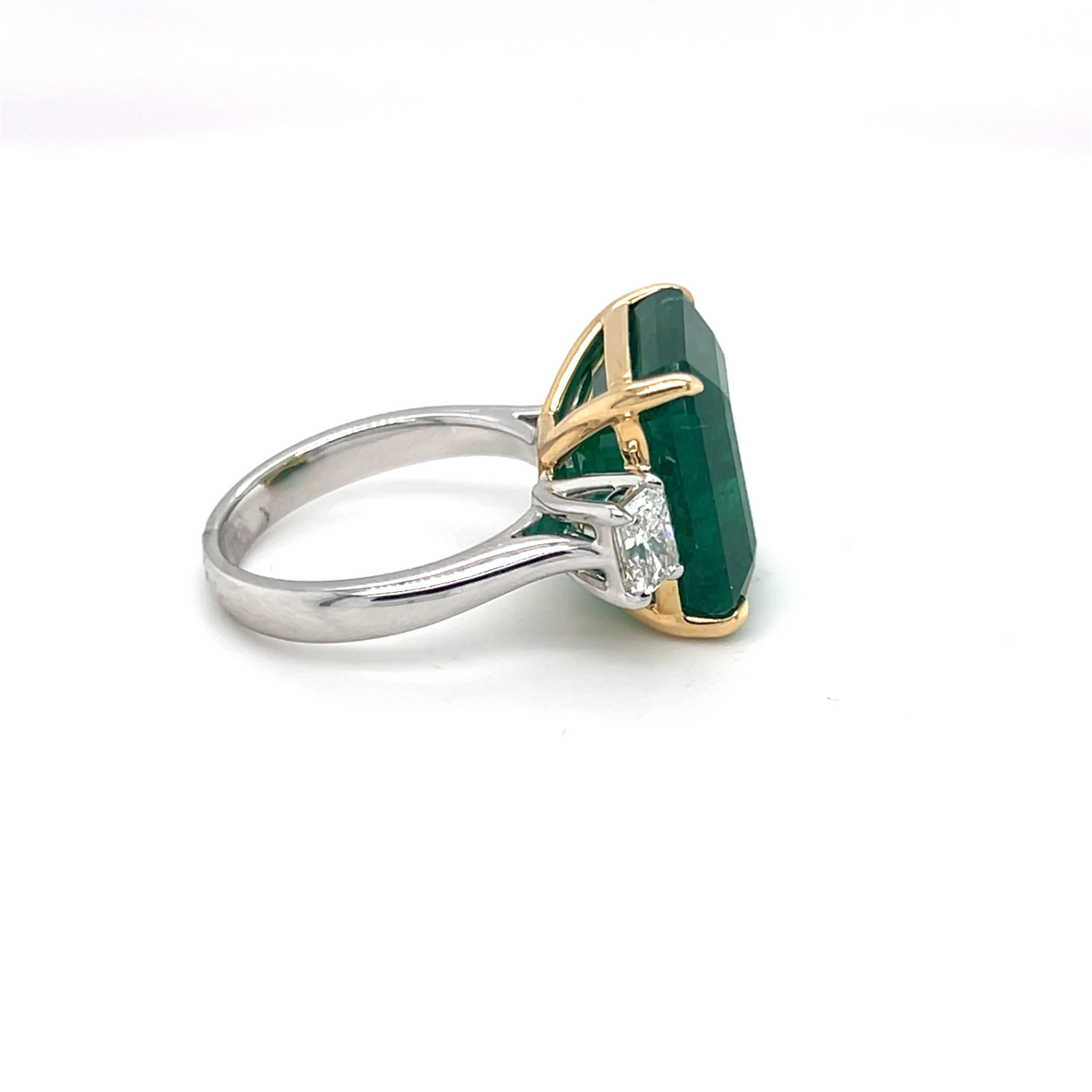 Certified 15.01 Carat Emerald Cut Emerald Diamond Cocktail Ring For Sale 2
