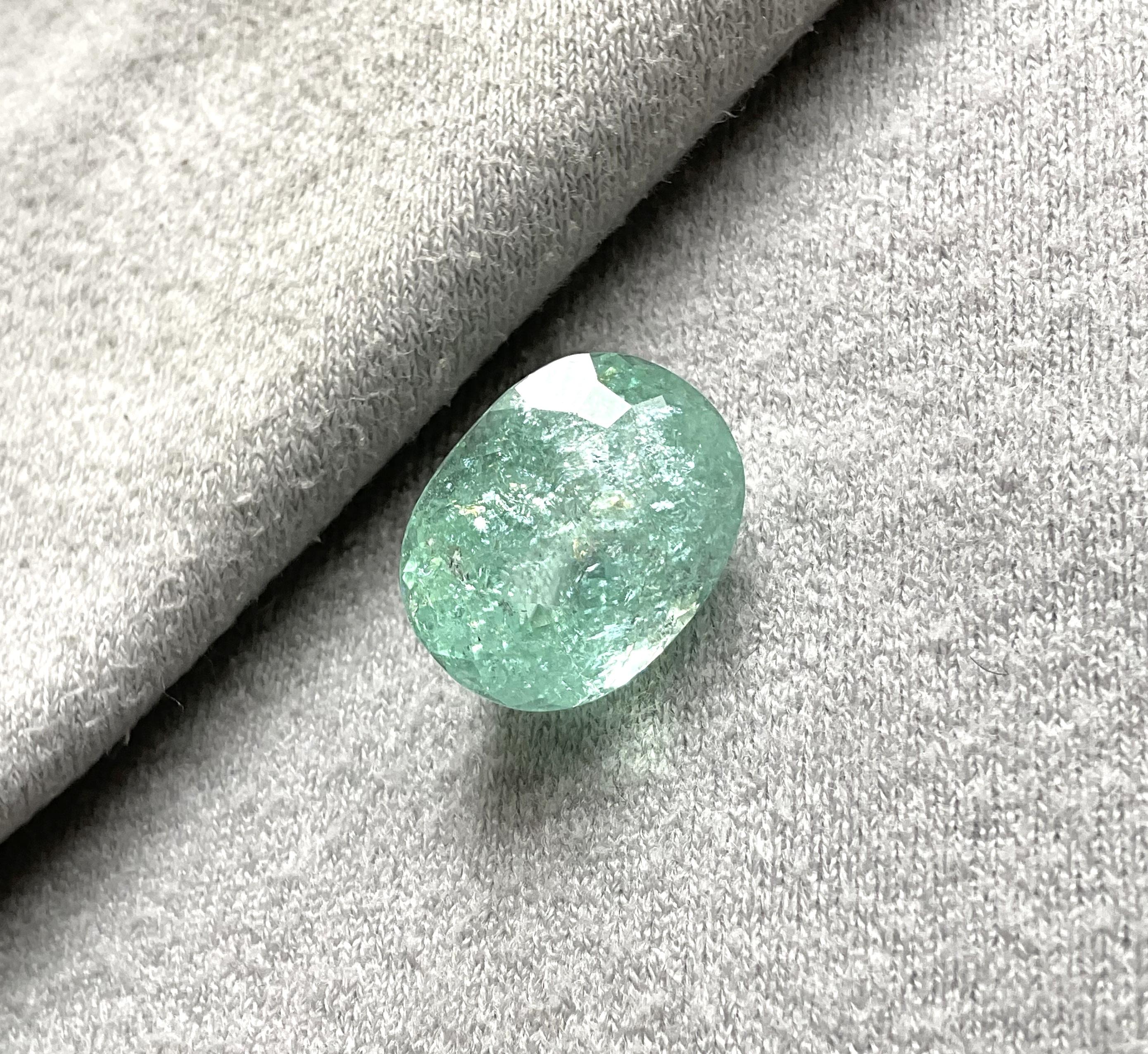 Certified 15.06 Carats Blue Paraiba Tourmaline Oval Cut Stone for Fine Jewelry In New Condition For Sale In Jaipur, RJ