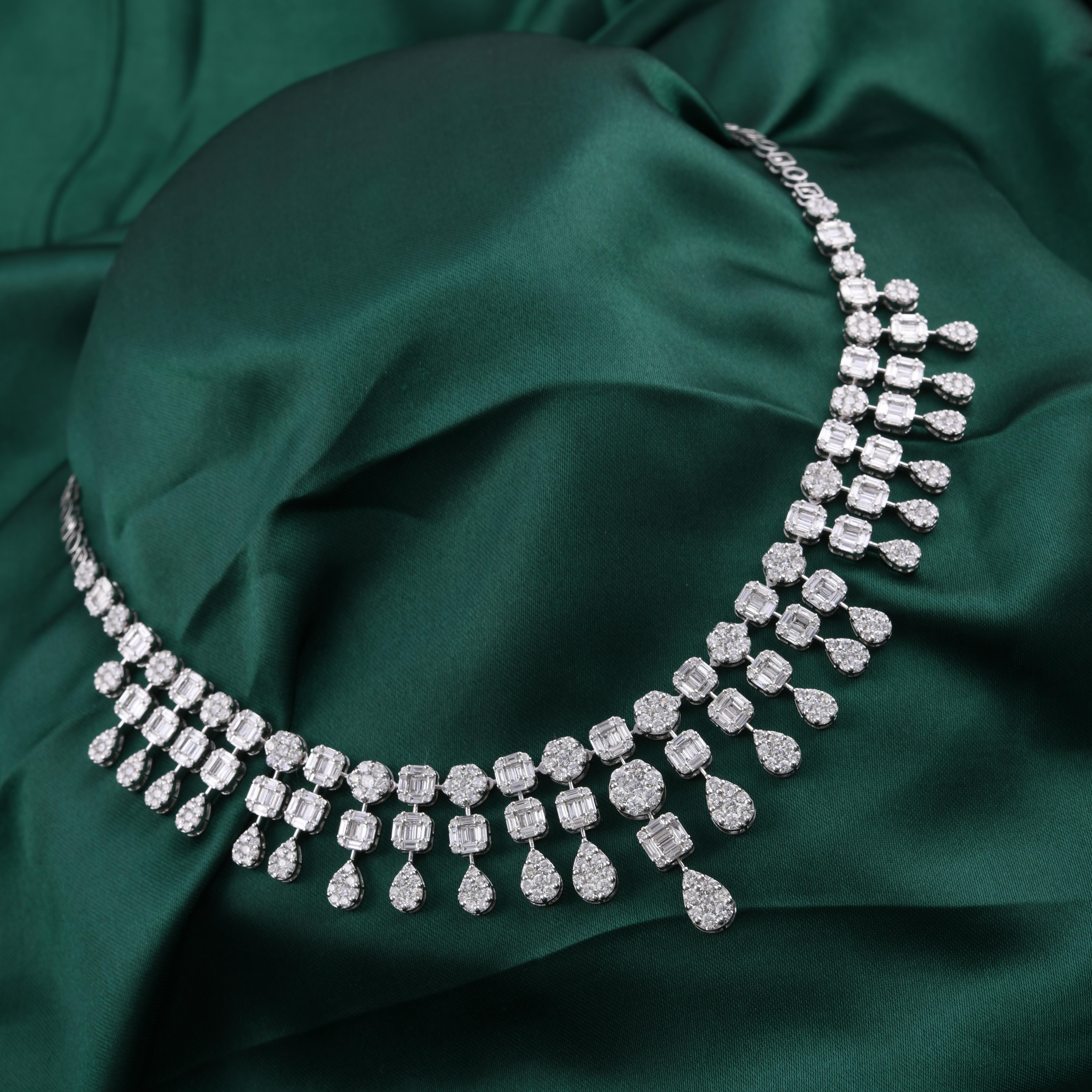 Taille baguette Collier ras du cou en or blanc 14k avec diamant baguette certifié 15,20 carats en vente