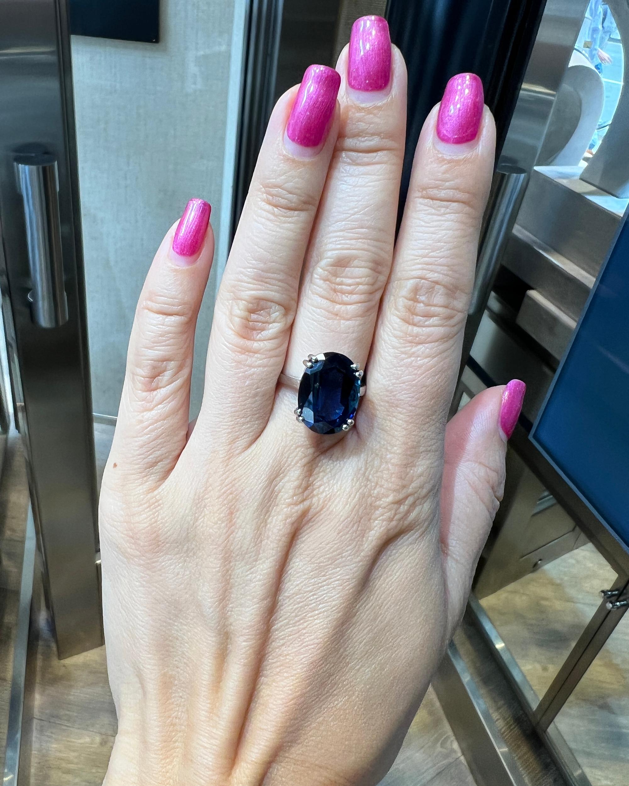 Women's Spectra Fine Jewelry Certified 15.29 Carat Unheated Sapphire Cocktail Ring For Sale