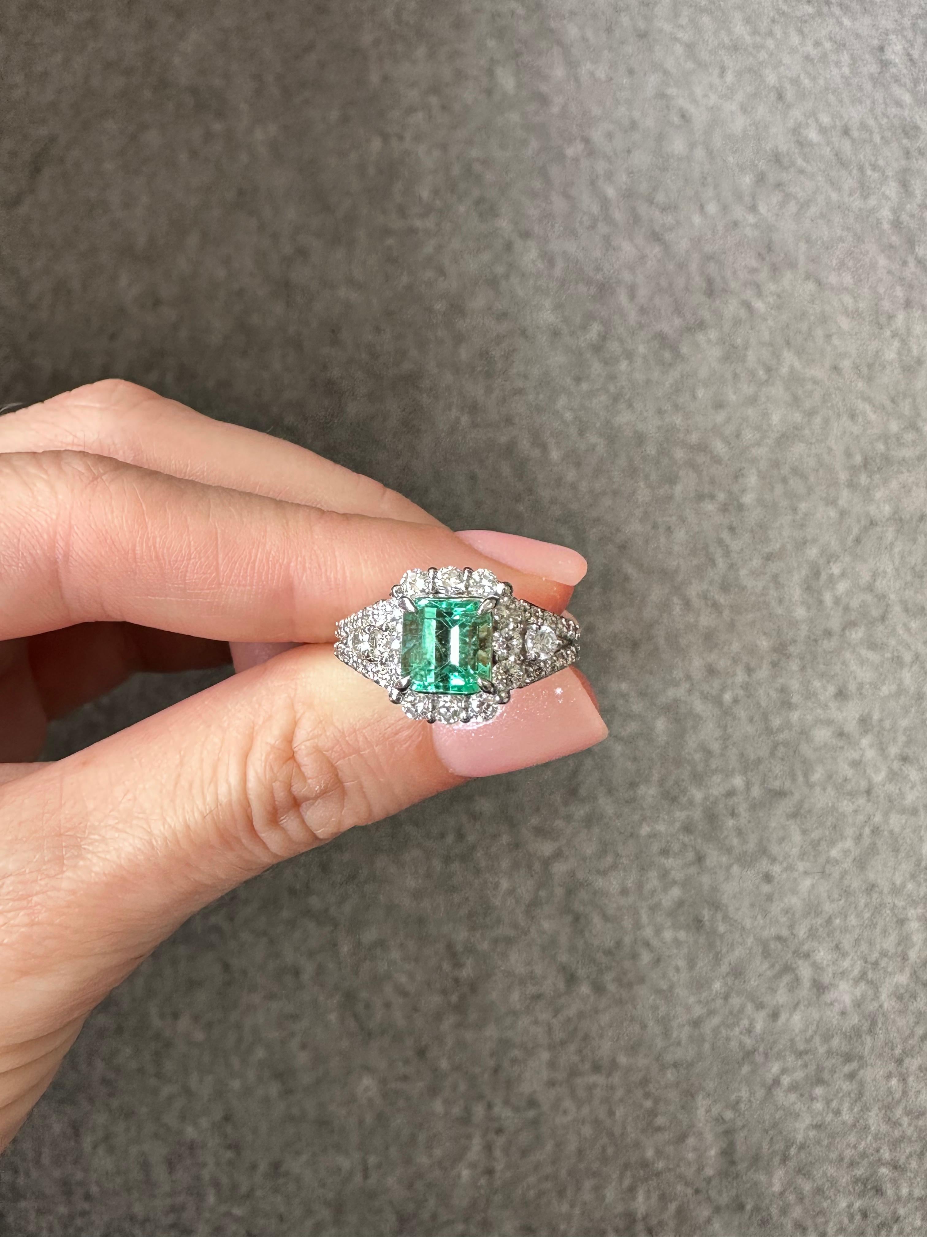 Art Deco Certified 1.53 Carat Emerald and Diamond Engagement Ring For Sale