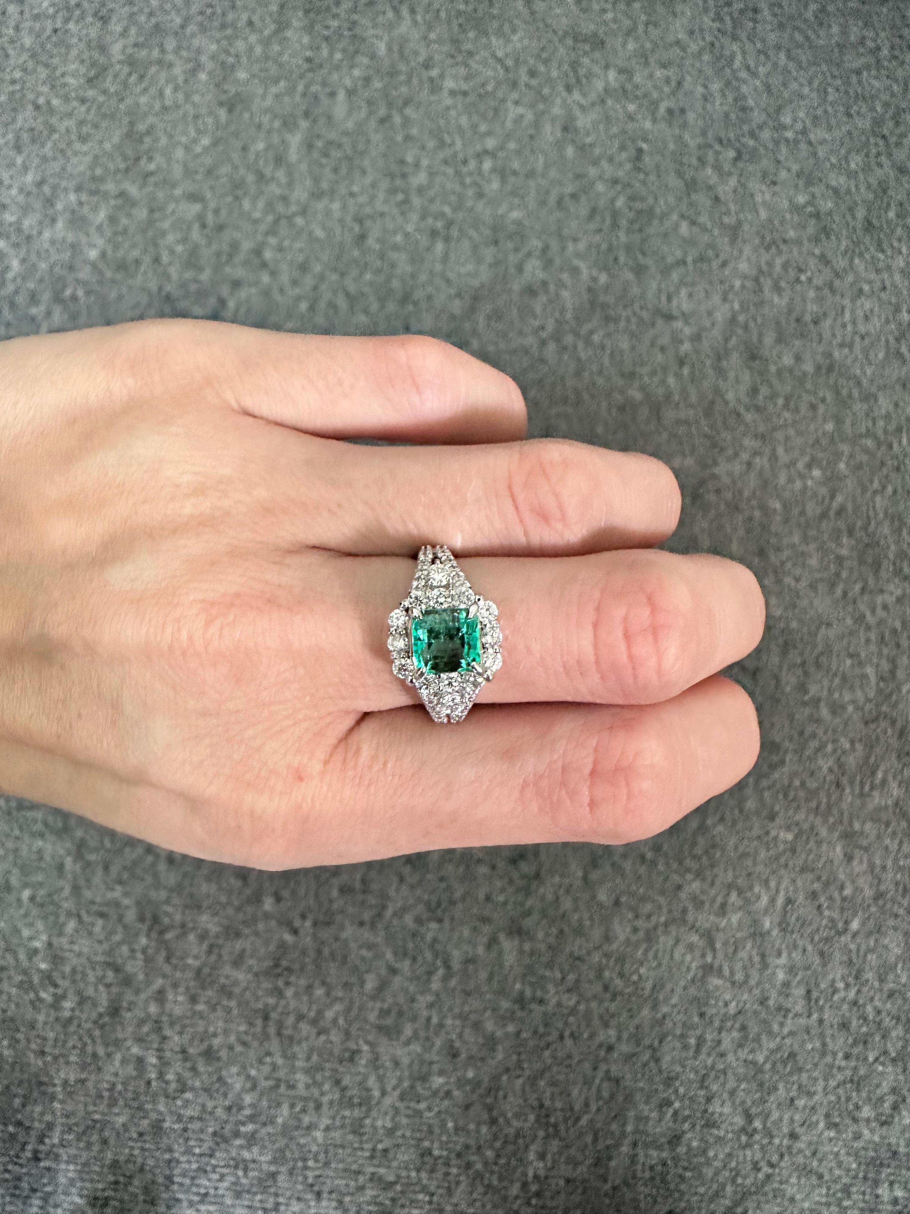 Women's Certified 1.53 Carat Emerald and Diamond Engagement Ring For Sale