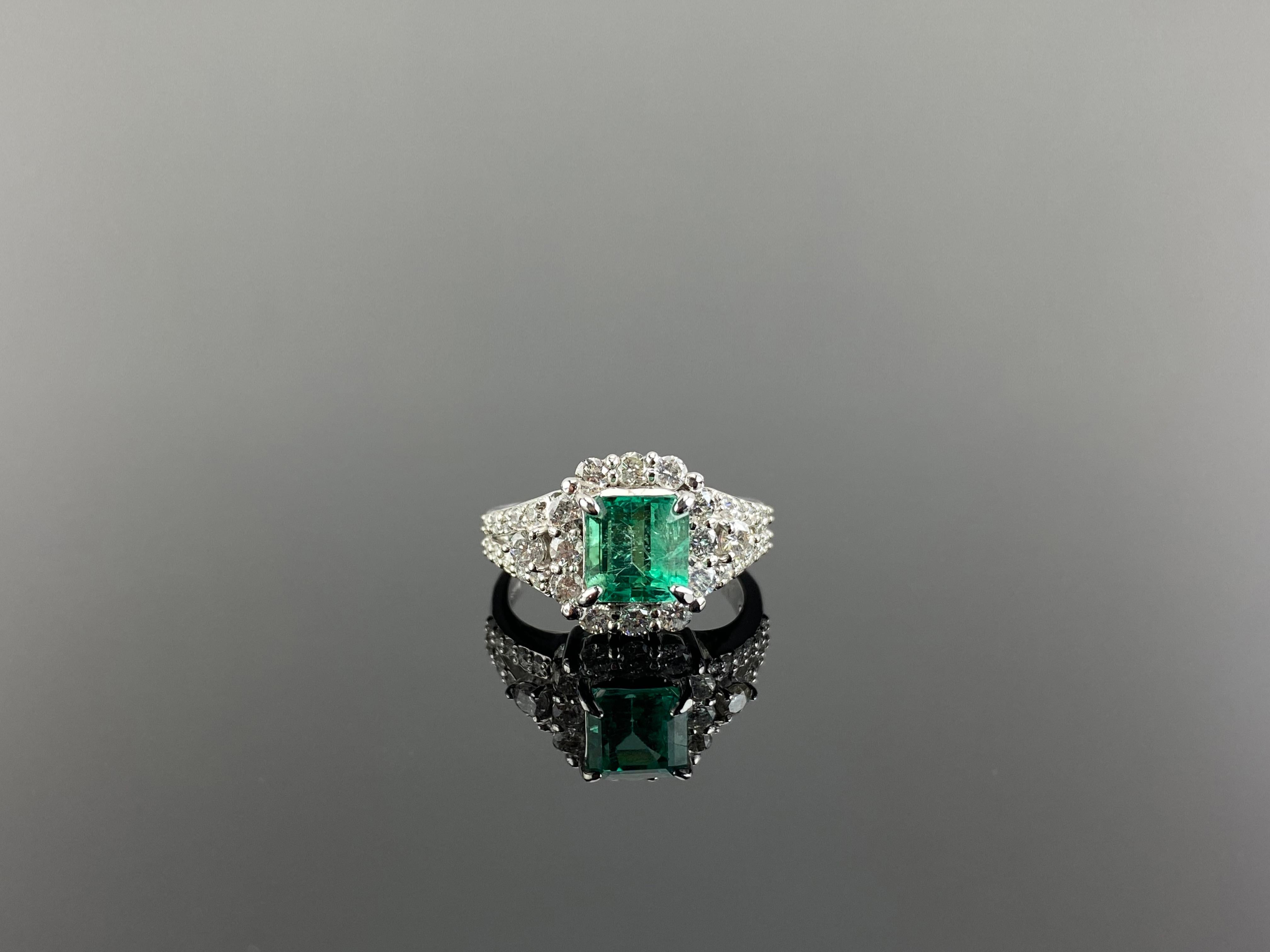 Certified 1.53 Carat Emerald and Diamond Engagement Ring For Sale 1