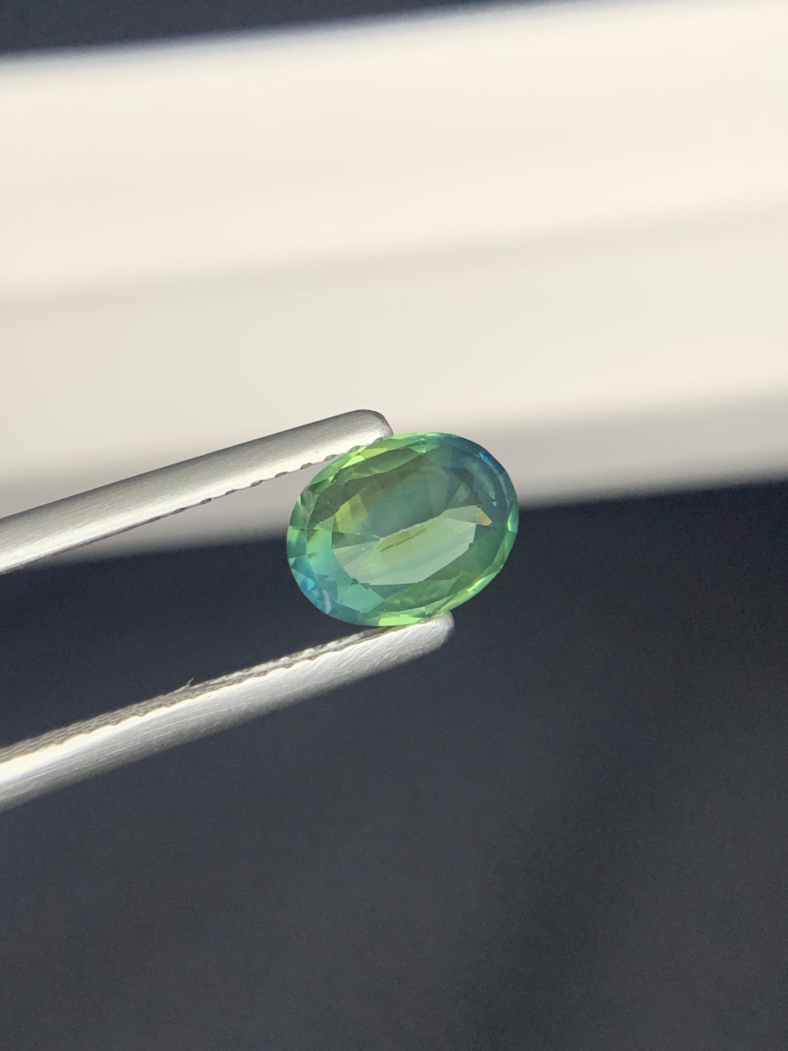 Certified 1.54 Carat Natural Loose Teal Sapphire Oval Shape Gem from Madagascar (saphir sarcelle en vrac de forme ovale de Madagascar) en vente 10