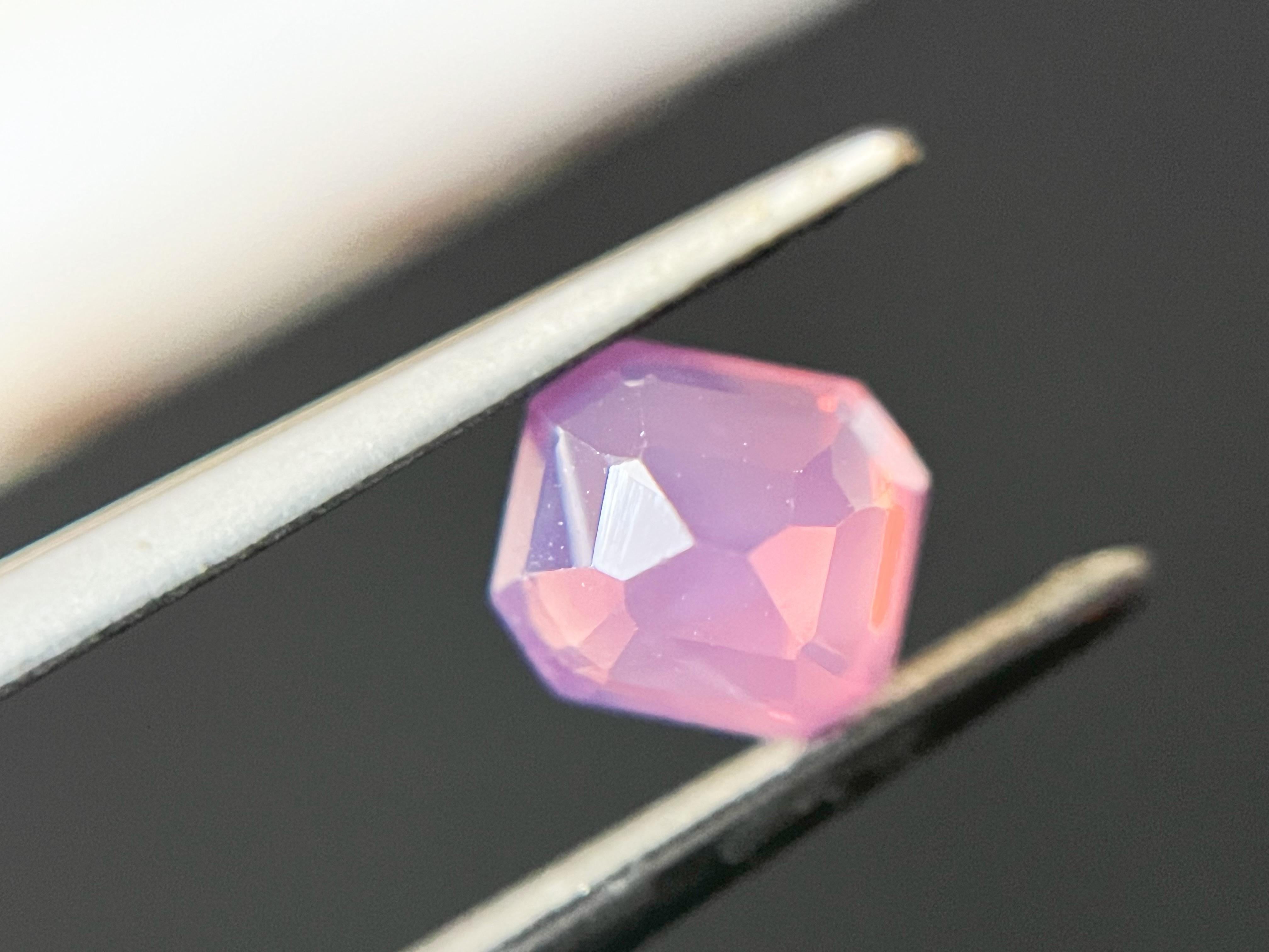 Certified 1.55 Carat Natural Neon Dreamy Milky Pink Mahenge Spinel For Sale 2