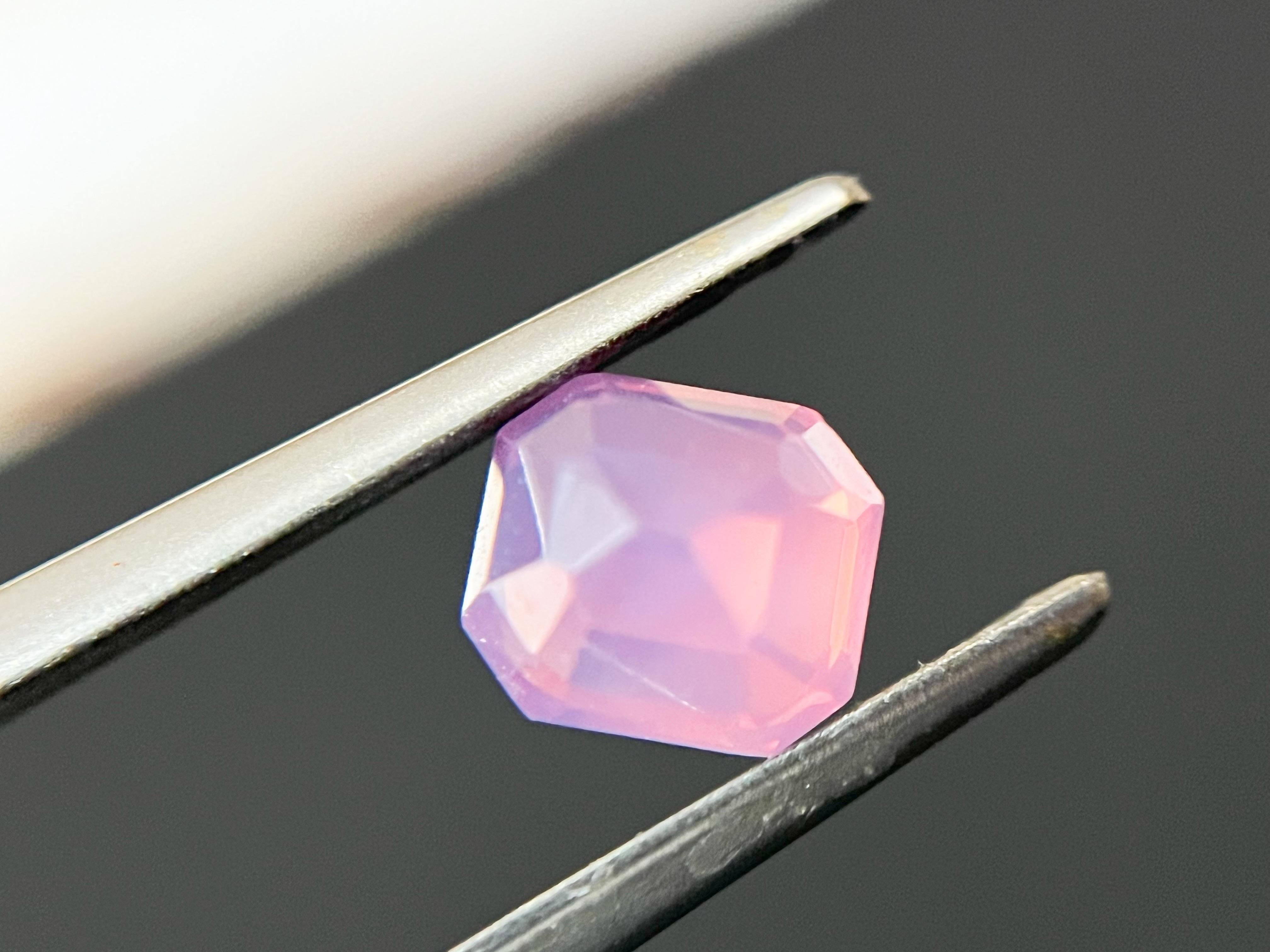 Certified 1.55 Carat Natural Neon Dreamy Milky Pink Mahenge Spinel For Sale 3