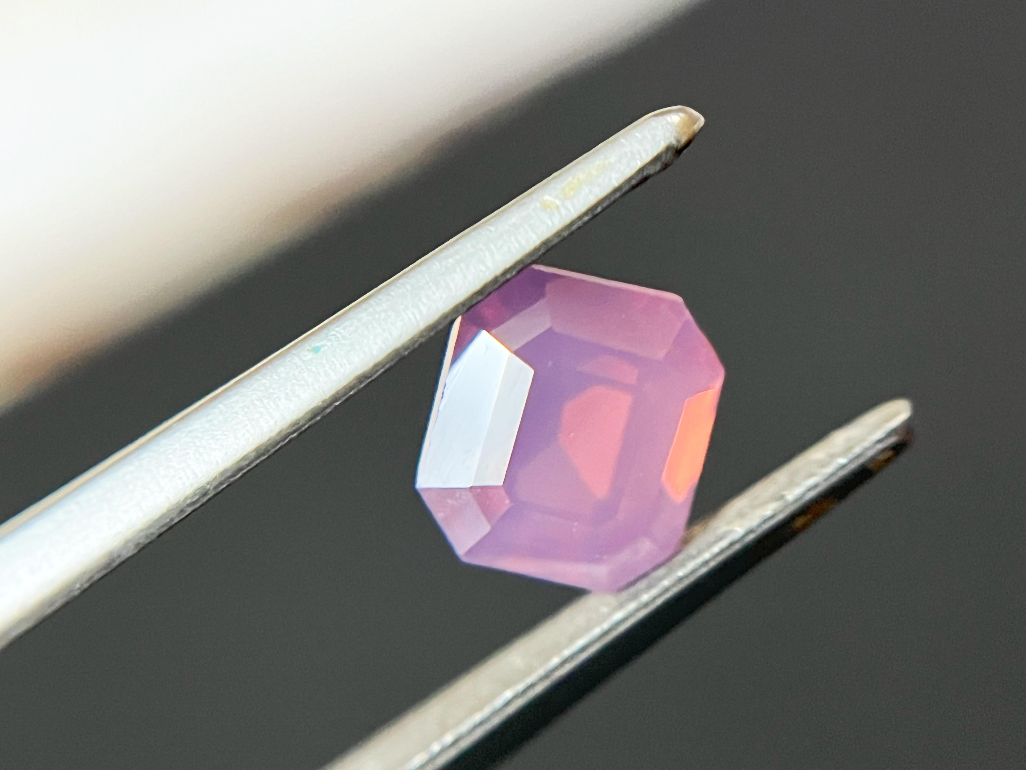 Modern Certified 1.55 Carat Natural Neon Dreamy Milky Pink Mahenge Spinel For Sale