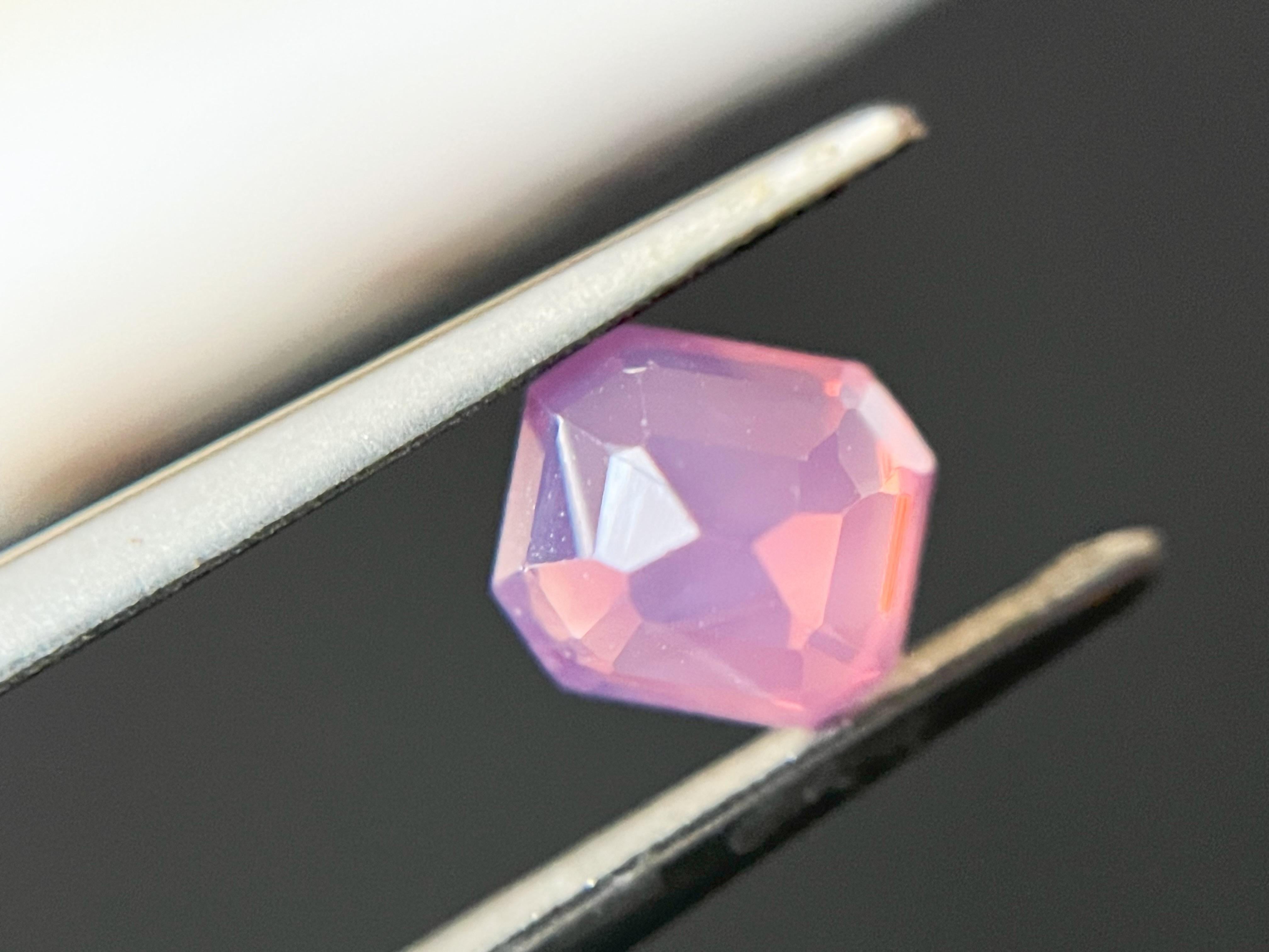 Certified 1.55 Carat Natural Neon Dreamy Milky Pink Mahenge Spinel For Sale 1