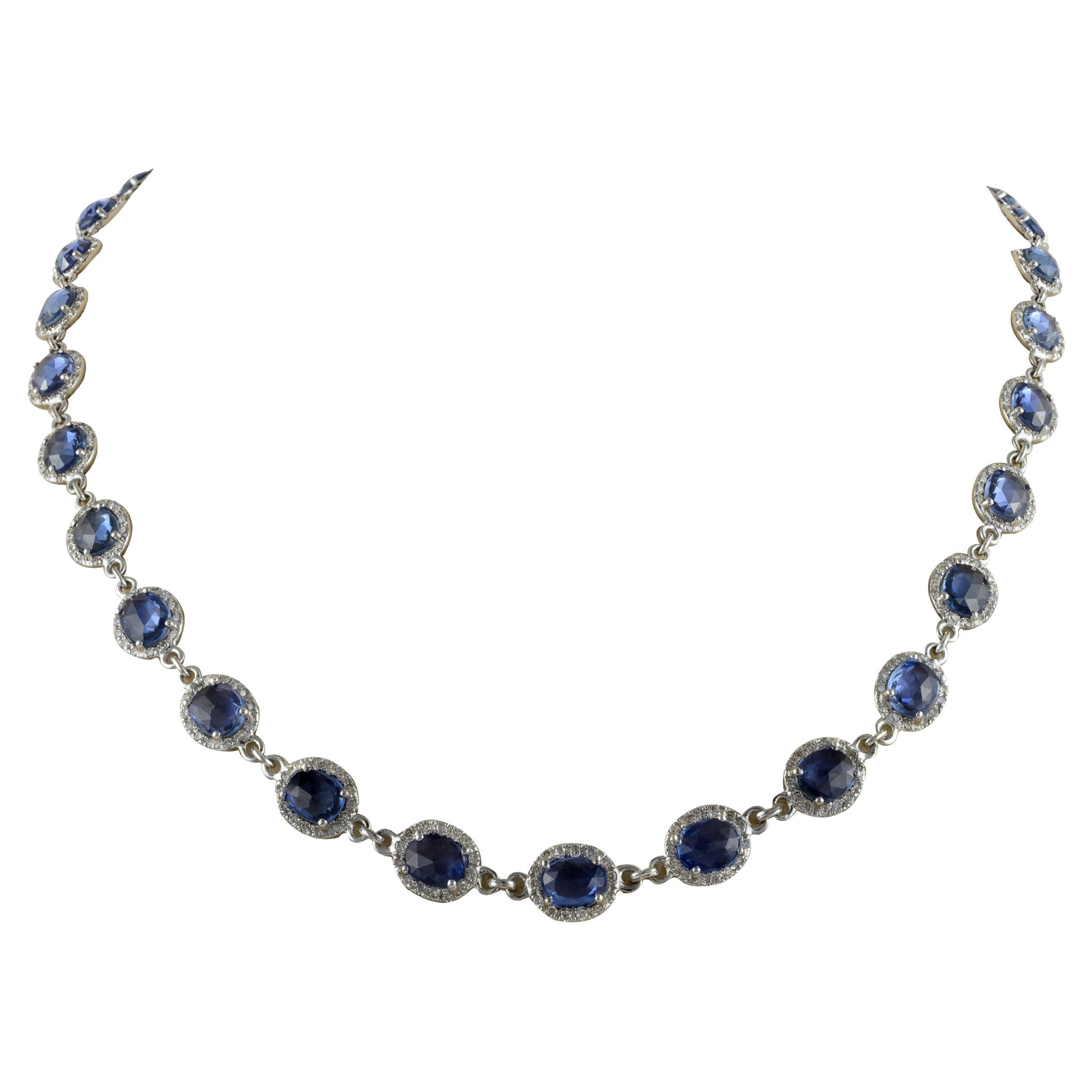 Certified 15.51 CTW Sapphire and Halo Diamond Necklace Gift 18k White Gold (en anglais seulement) en vente