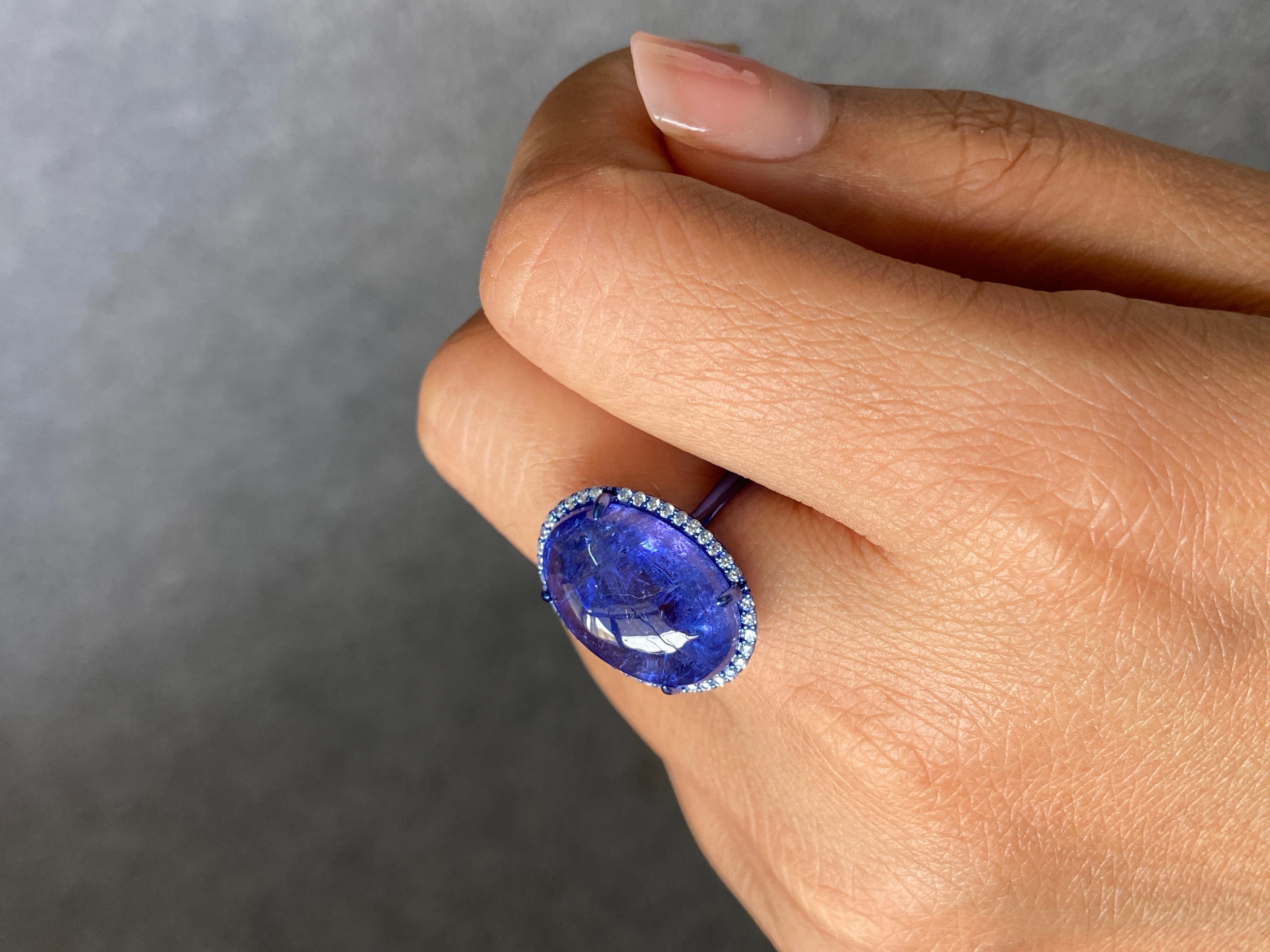 Anillo de cóctel de oro de 18 K con cabujón de tanzanita y diamantes certificados de 15,61 quilates en venta 3