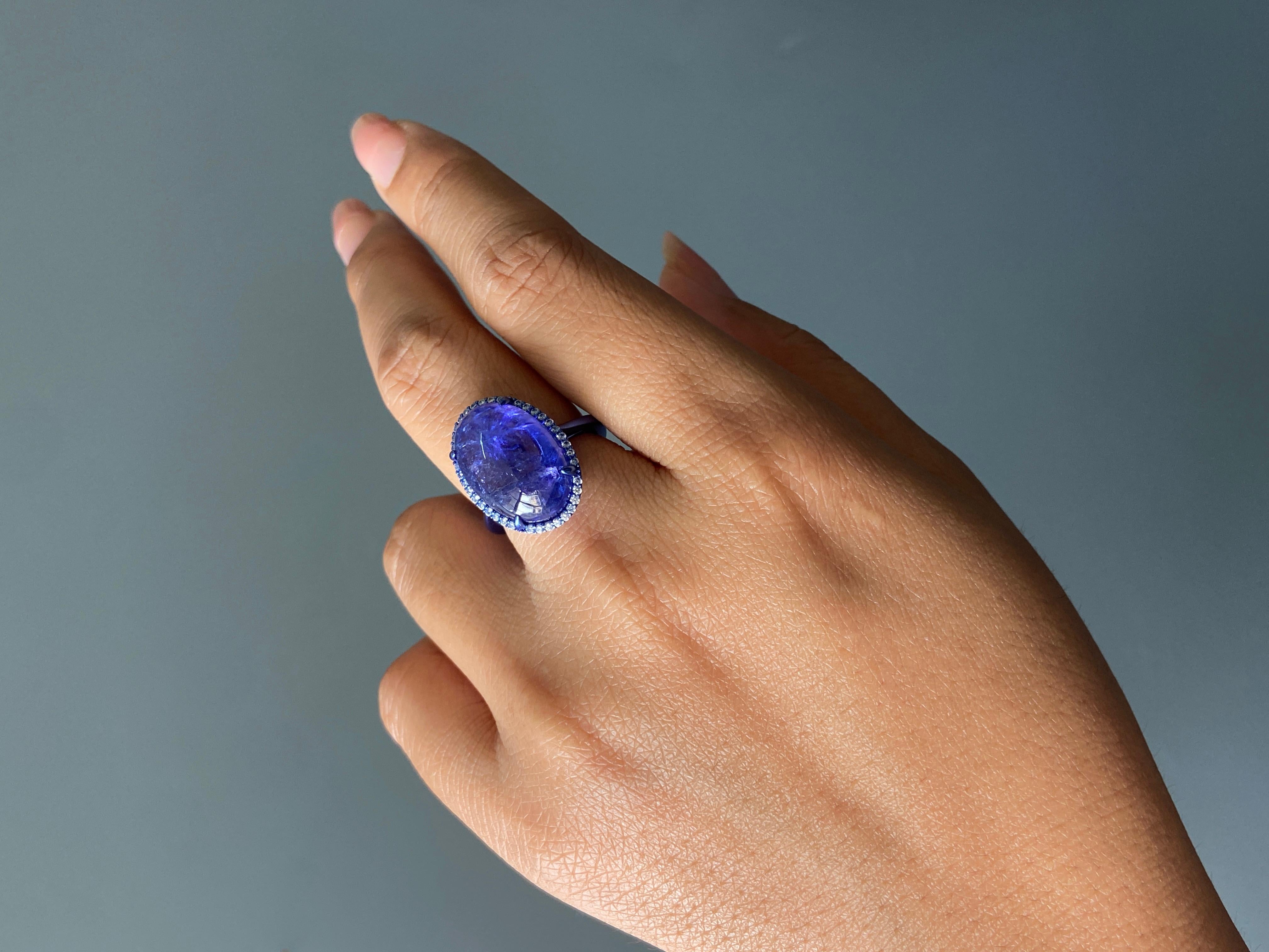 Anillo de cóctel de oro de 18 K con cabujón de tanzanita y diamantes certificados de 15,61 quilates en venta 12