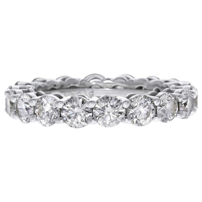 Certified 1.75 Carat Round Diamond Eternity Ring Band in 14 Karat White Gold For Sale