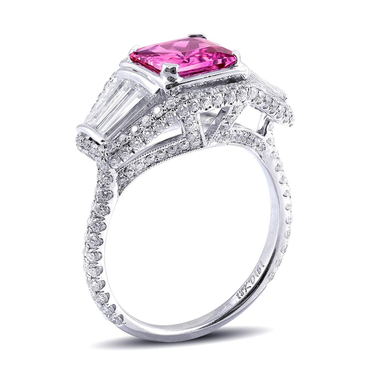 Certified 1.60 carats Natural Unheated Pink Sapphire Diamond set in 18 KWG Ring  In New Condition For Sale In Los Angeles, CA