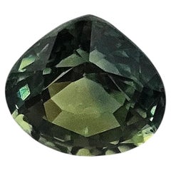 Saphir vert certifié de 1,61 carat