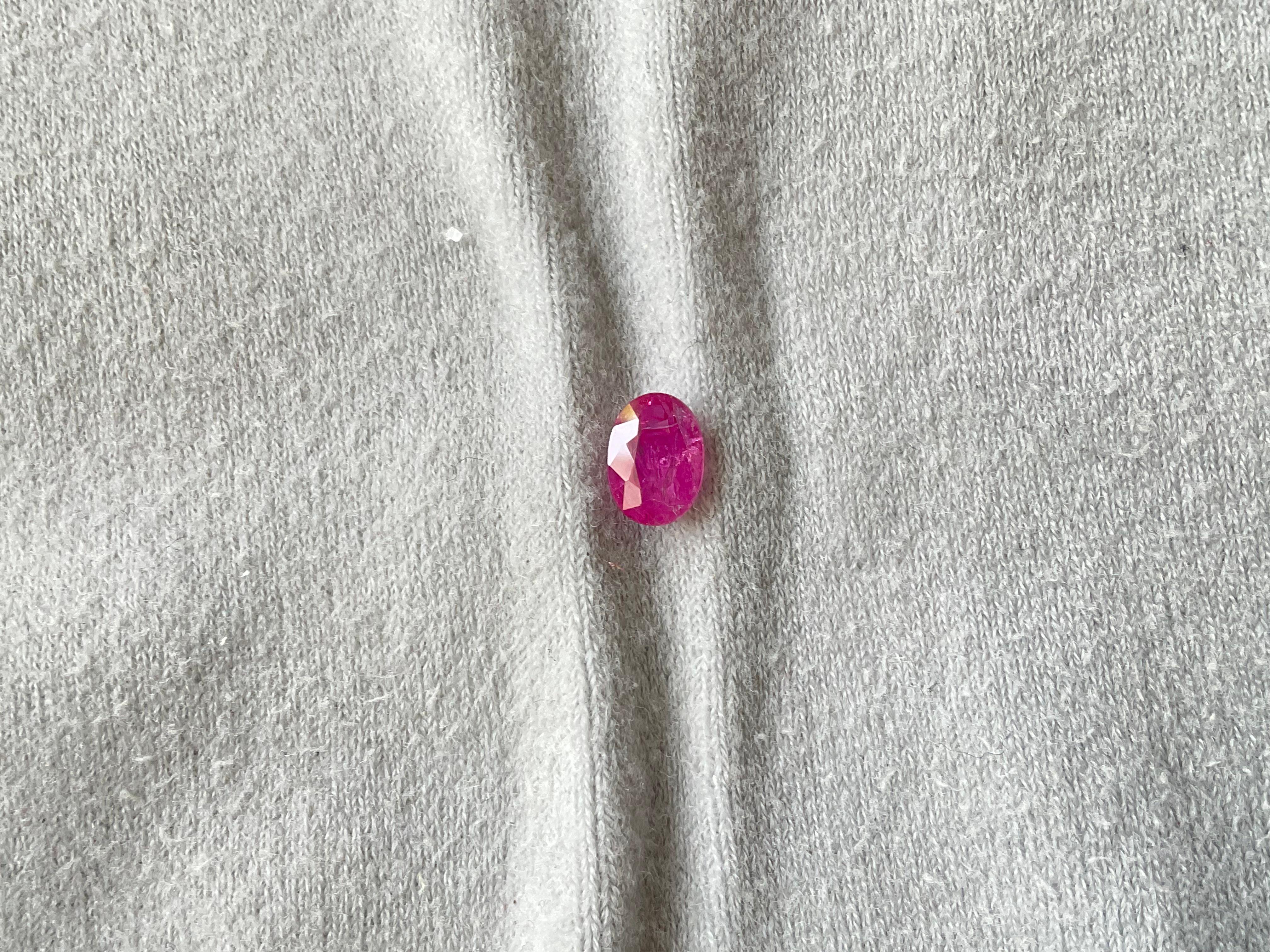 Art Deco Certified 1.61 Carats Mozambique Ruby Oval Faceted Cut stone No Heat Natural Gem For Sale