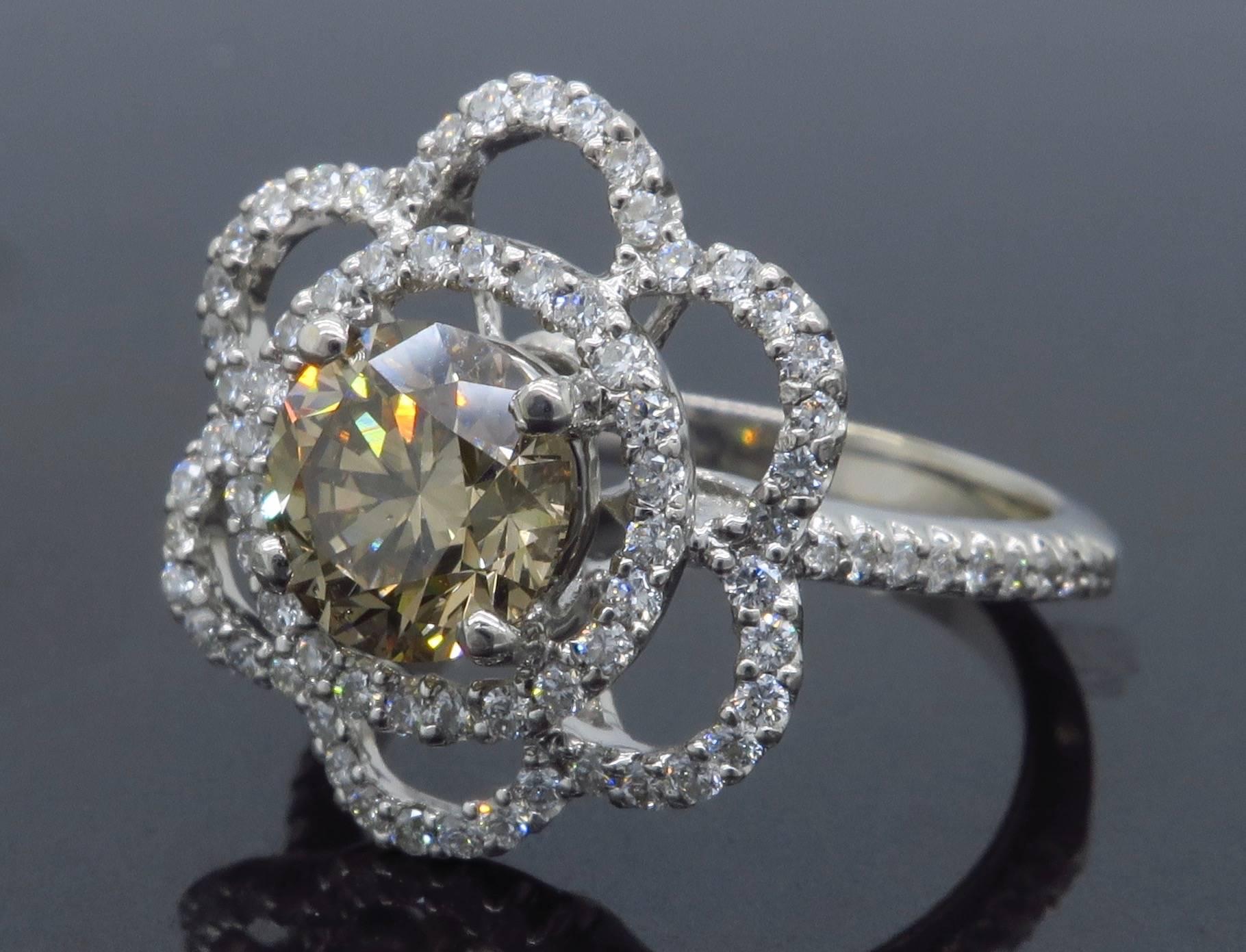 Certified 1.62 Carat Flower Diamond Ring In New Condition In Webster, NY