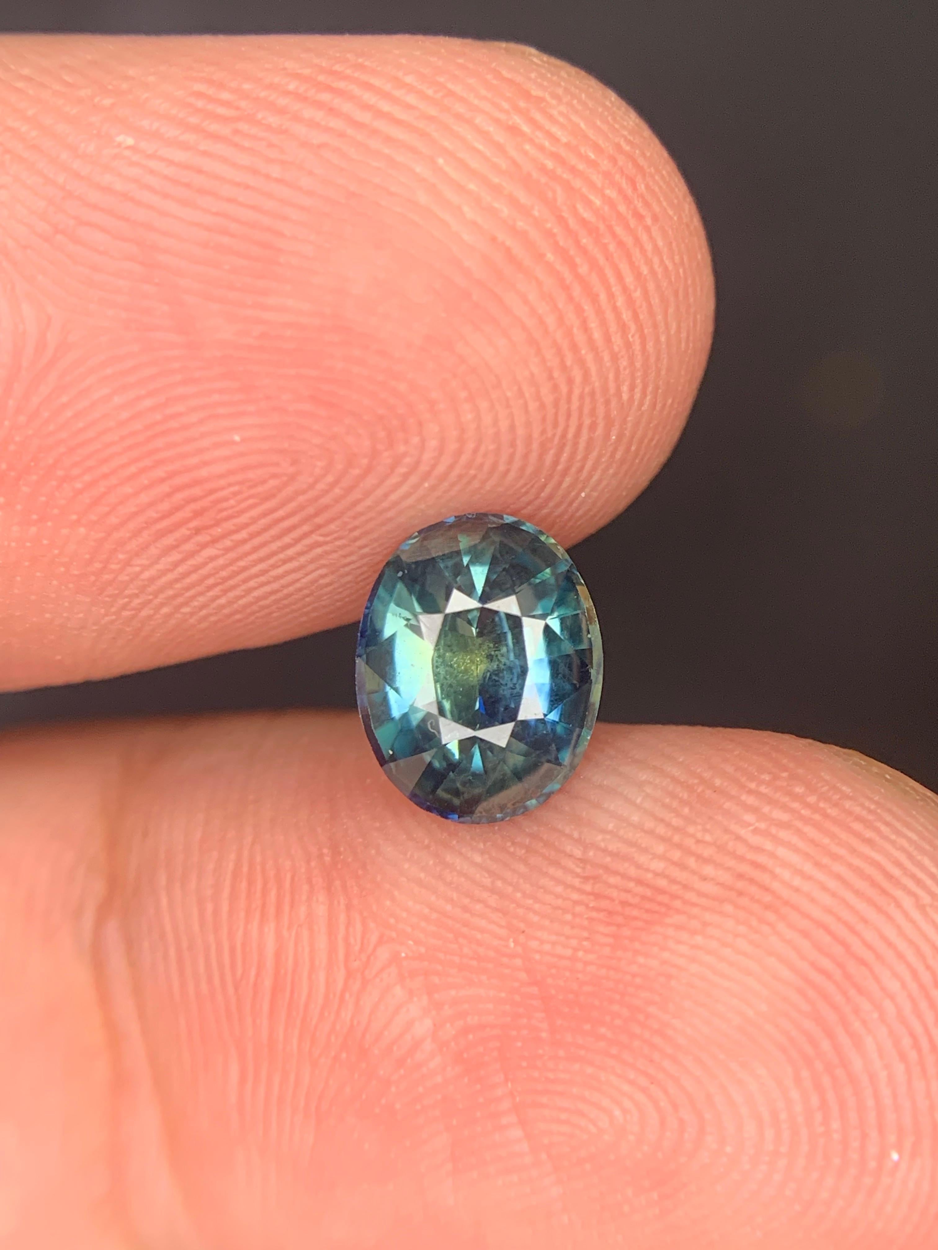 Certified 1.63 Carat Natural Loose Bi Colour Sapphire From Madagascar, Africa en vente 8