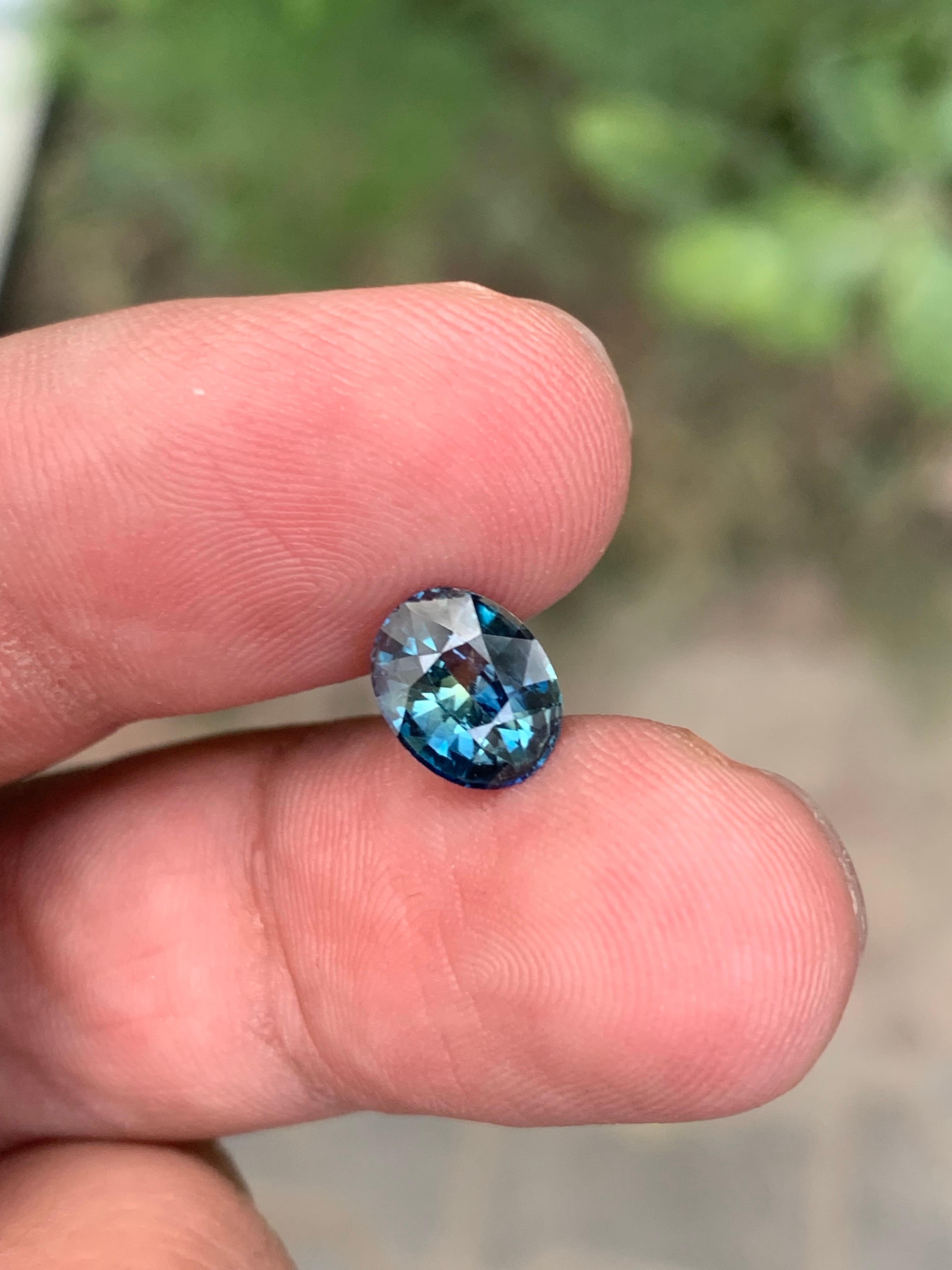 Certified 1.63 Carat Natural Loose Bi Colour Sapphire From Madagascar, Africa en vente 3