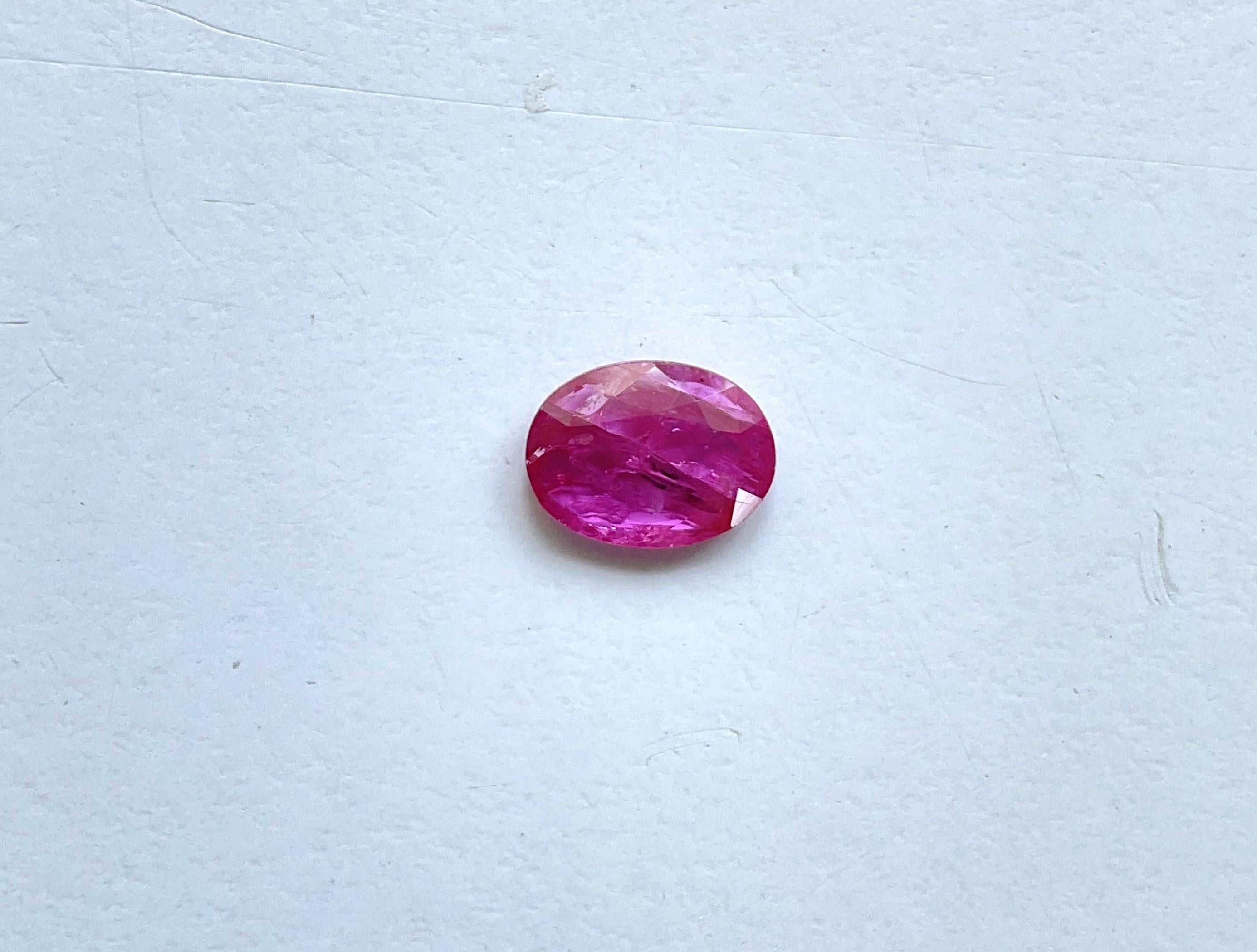 Certified 1.63 Carats Mozambique Ruby Oval Faceted Cut stone No Heat Natural Gem For Sale 2