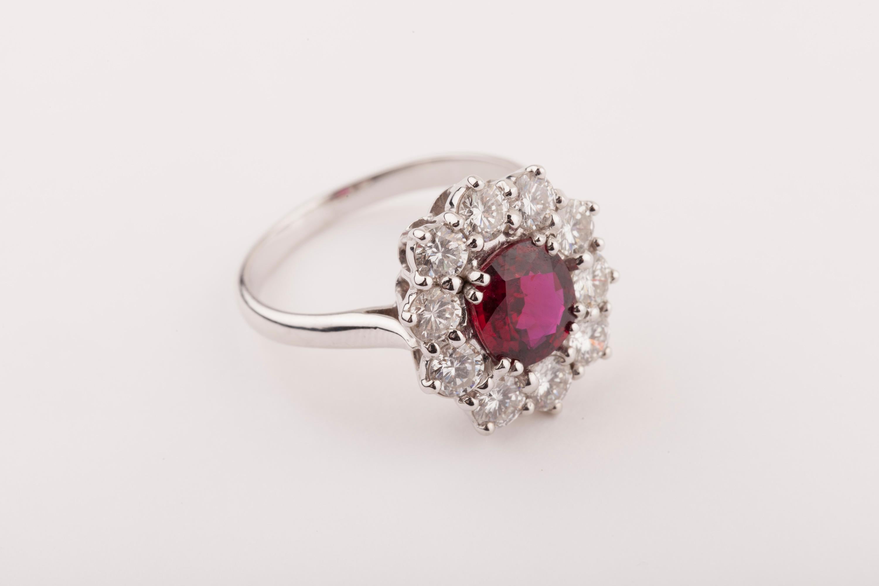 Certified 1.64 Carat Ruby and 1.50 Carat Diamonds French Ring In New Condition For Sale In Saint-Ouen, FR