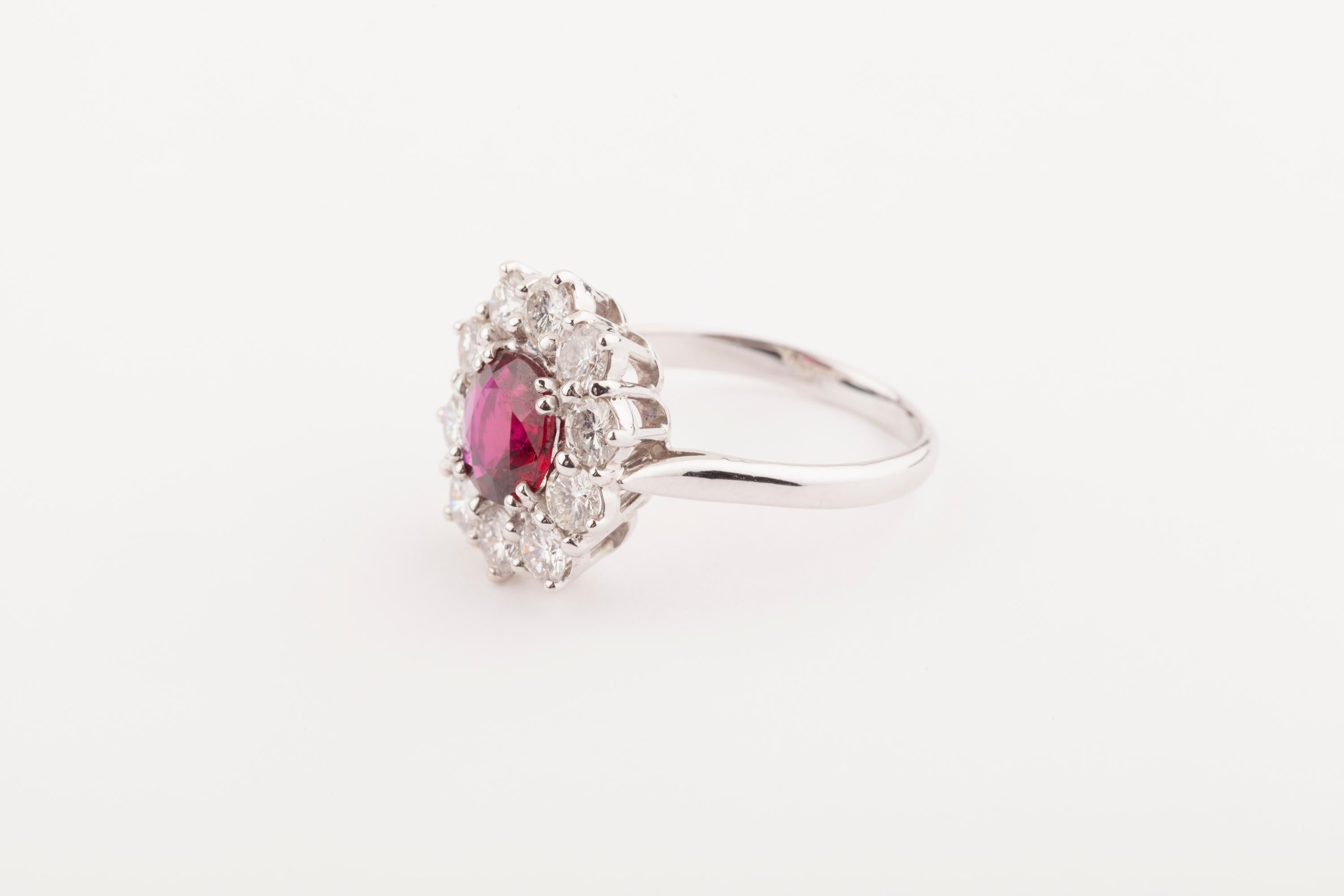 Certified 1.64 Carat Ruby and 1.50 Carat Diamonds French Ring For Sale 5