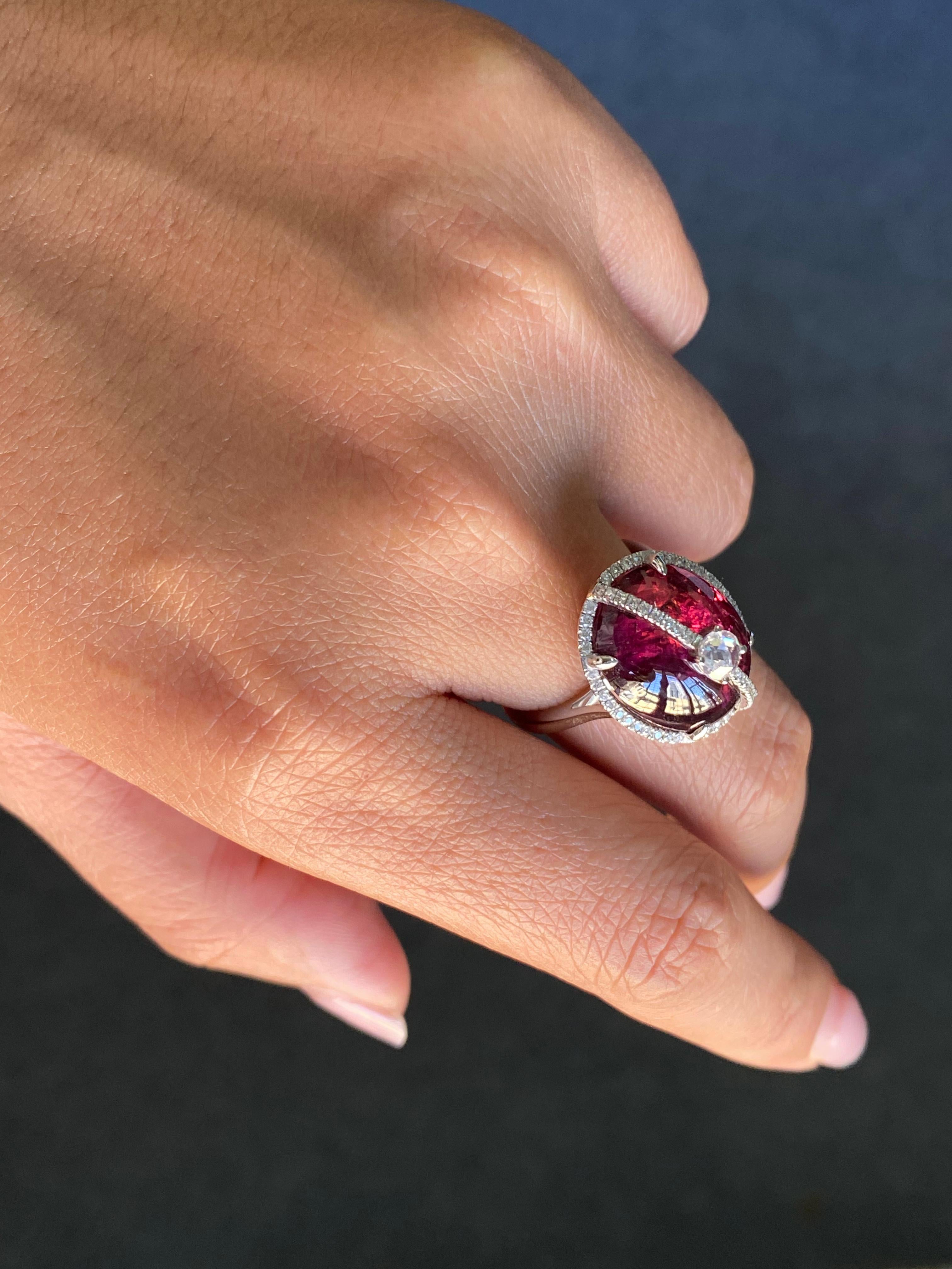 Women's or Men's Certified 16.47 Carat Rubelite Tourmaline Cabochon and Diamond Cocktail Ring For Sale