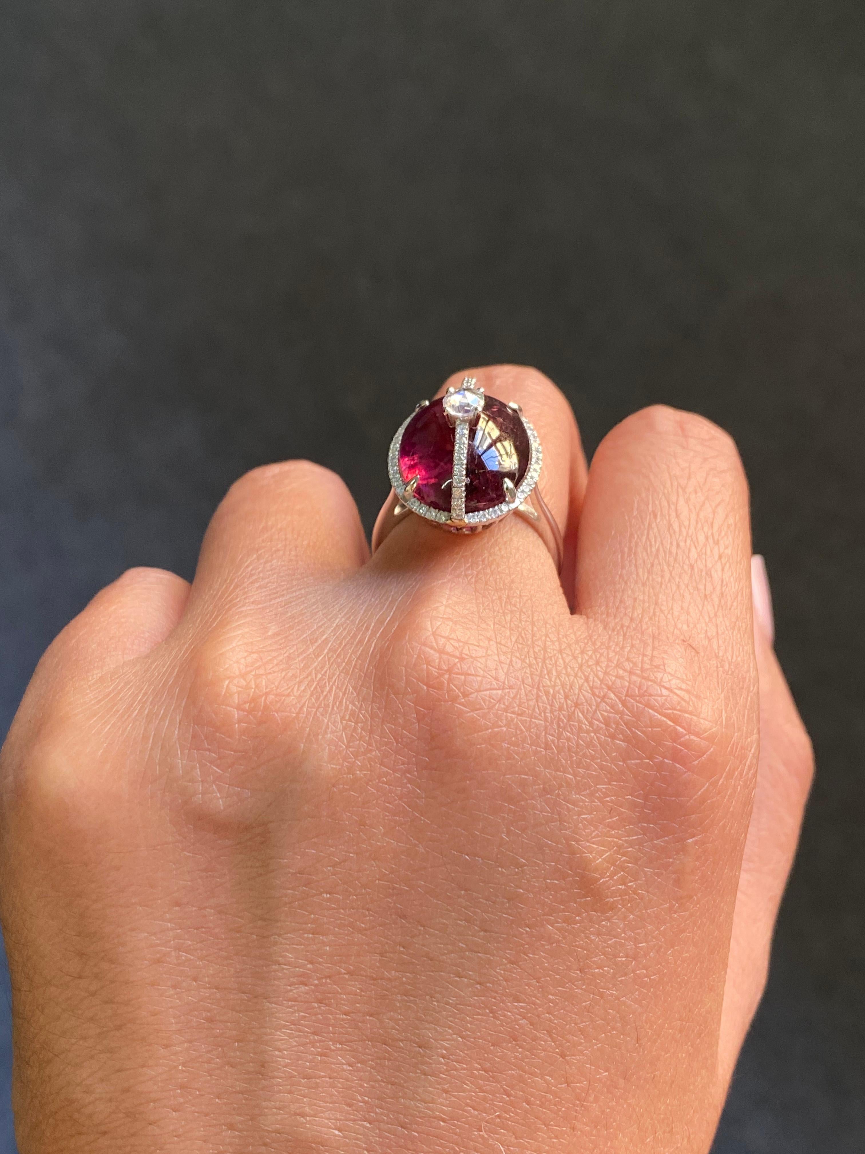 Certified 16.47 Carat Rubelite Tourmaline Cabochon and Diamond Cocktail Ring For Sale 2