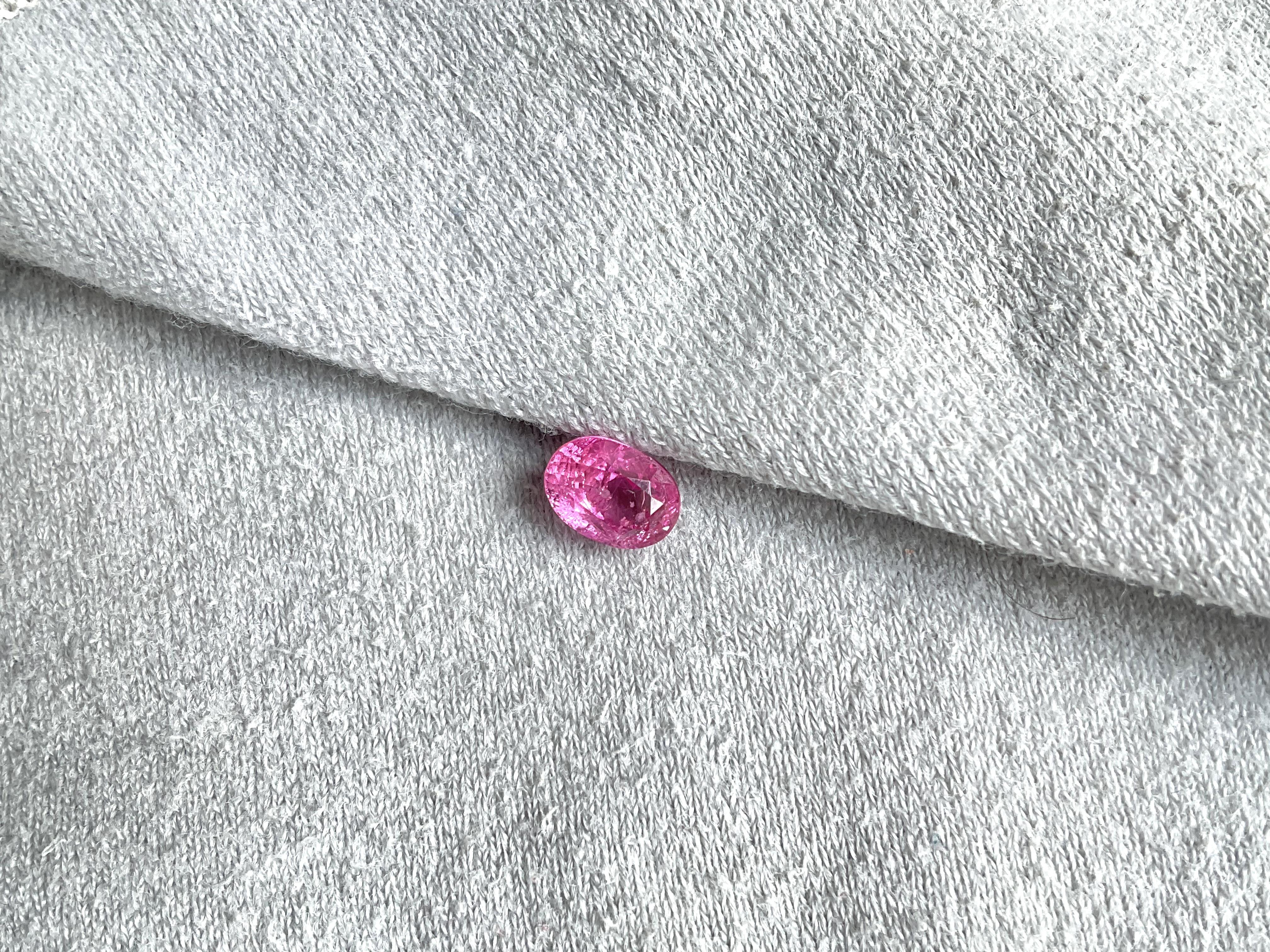 Oval Cut Certified 1.69 Carats Mozambique Ruby Oval Faceted Cutstone No Heat Natural Gem For Sale