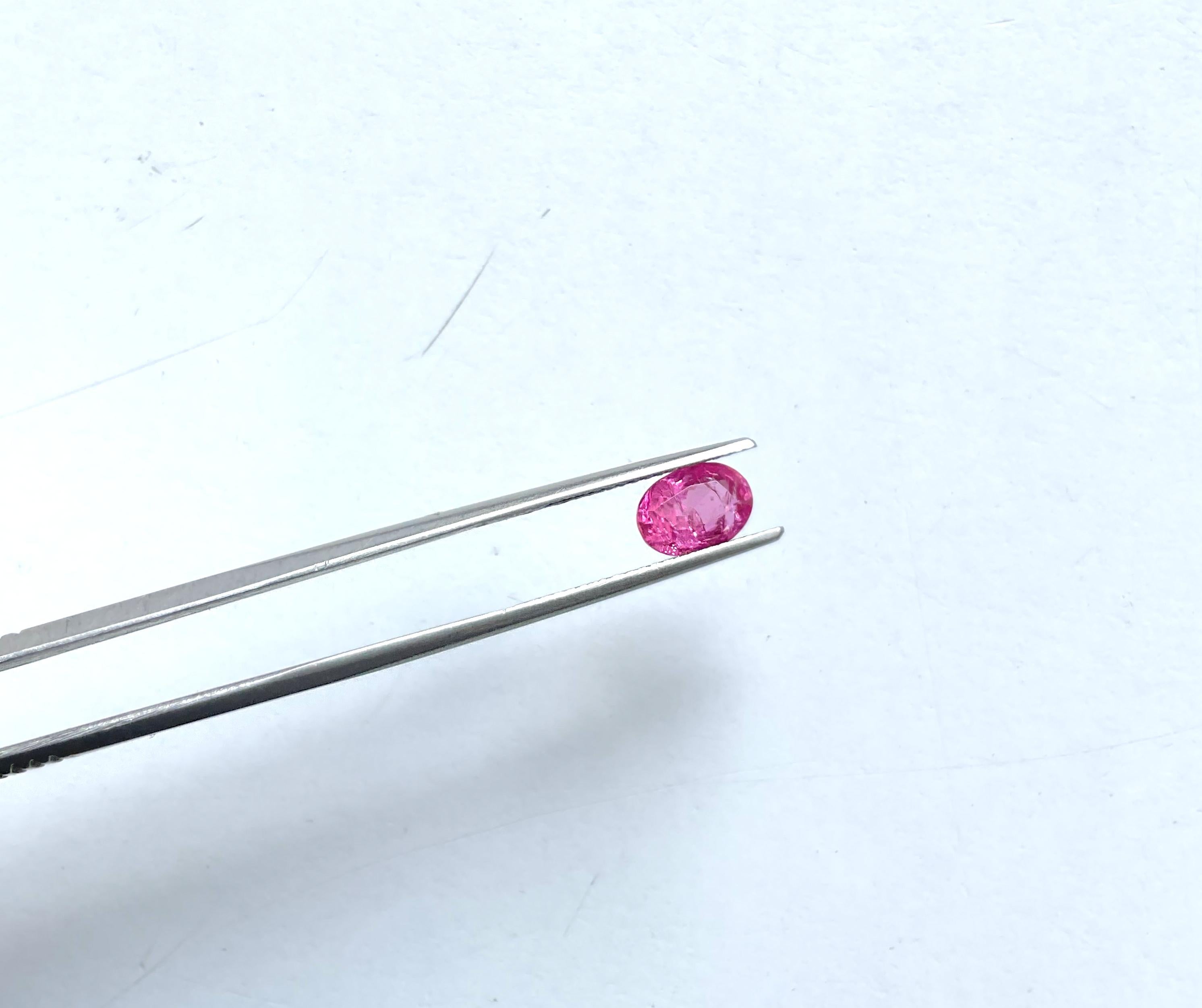 Certified 1.69 Carats Mozambique Ruby Oval Faceted Cutstone No Heat Natural Gem For Sale 2
