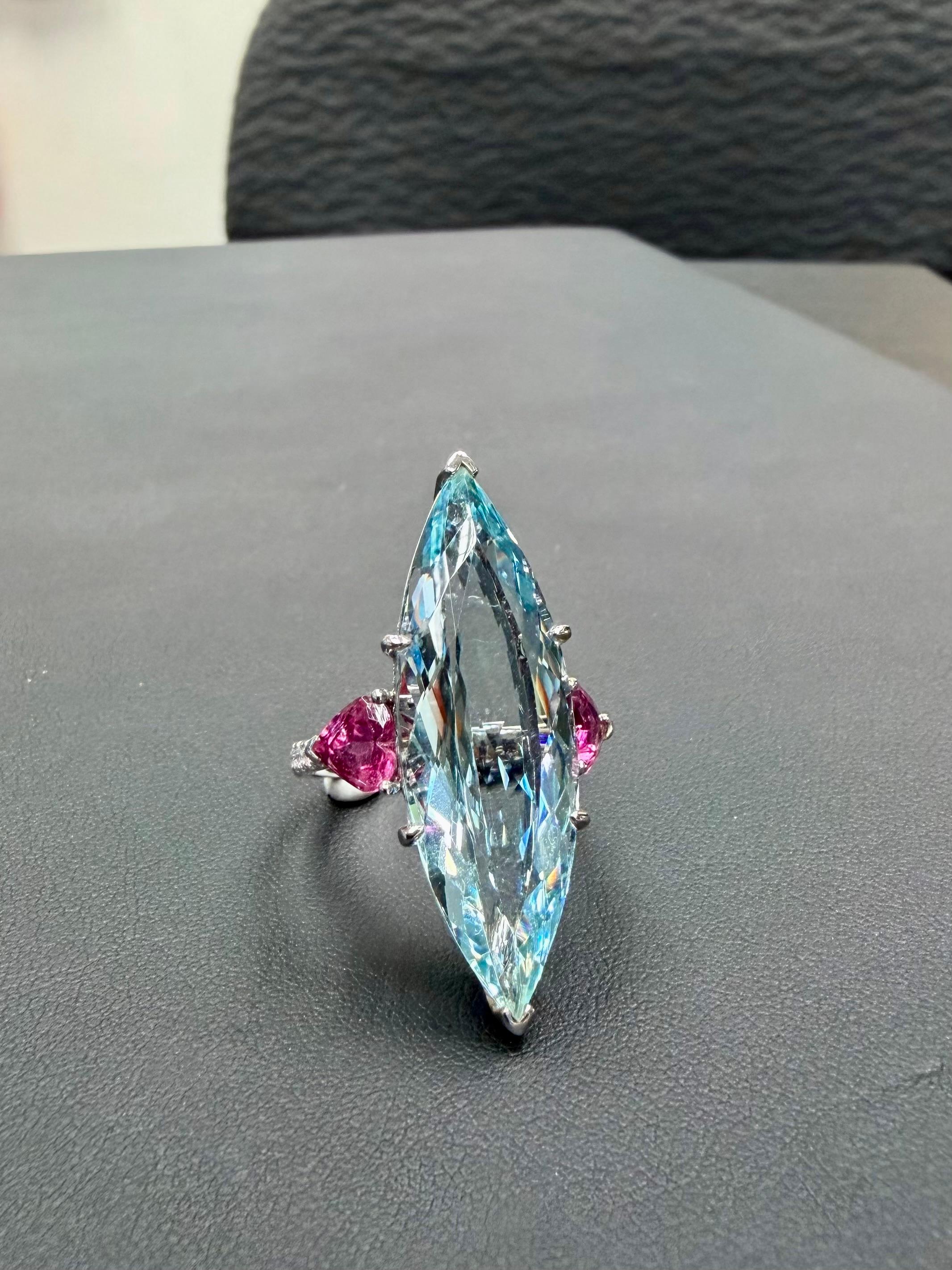 Anillo de Cóctel Certificado de Aguamarina de 16Cts, Turmalina Rosa en Forma de Corazón y Diamante Contemporáneo en venta