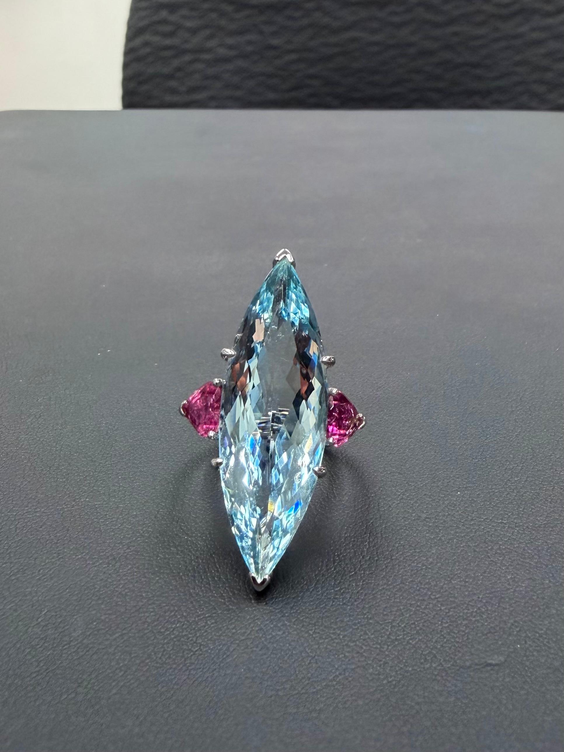 Anillo de Cóctel Certificado de Aguamarina de 16Cts, Turmalina Rosa en Forma de Corazón y Diamante en Nuevo estado para la venta en Hong Kong, HK