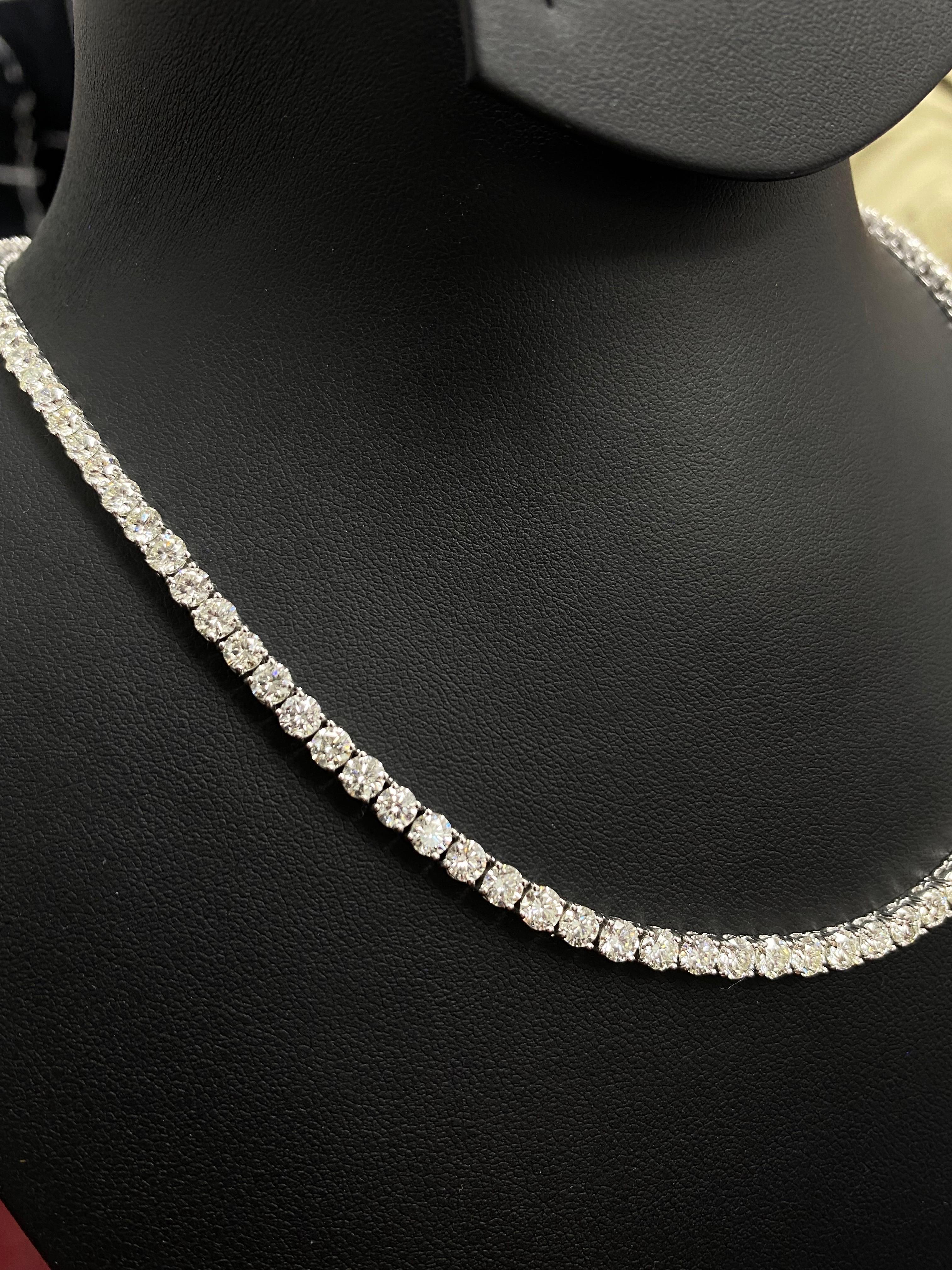Zertifizierte 17 Karat Diamant-Tennis-Halskette (Brillantschliff) im Angebot