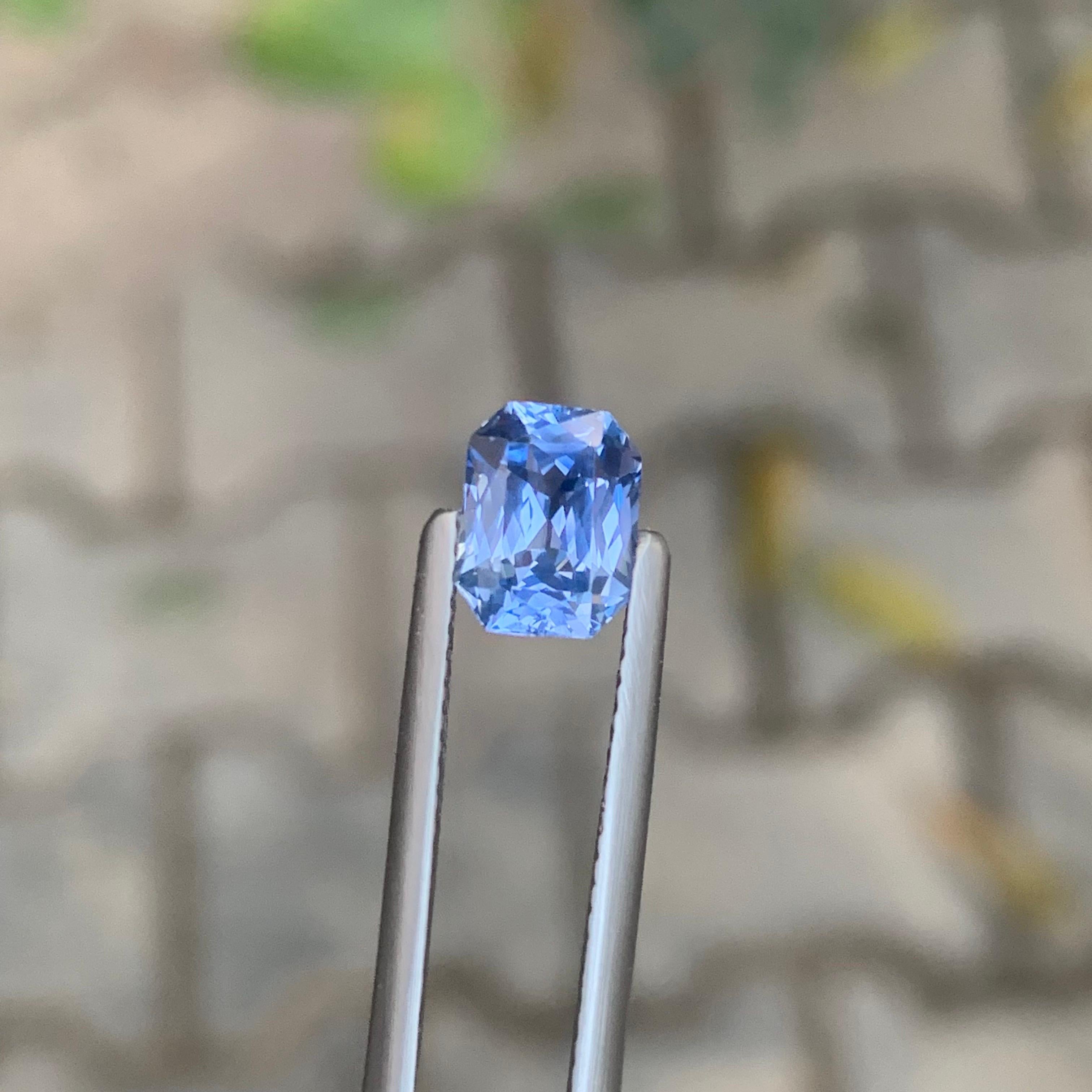 Zertifizierter 1,70 Karat natürlicher loser blauer violetter Saphir in Achteckform Edelstein (Achteckschliff) im Angebot