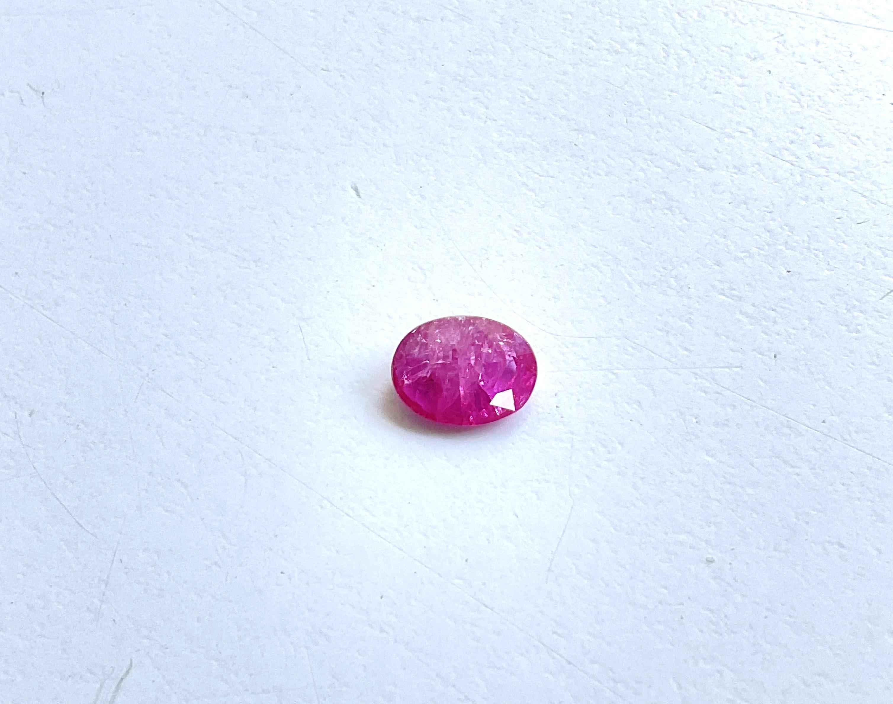 Certified 1.71 Carats Mozambique Ruby Oval Faceted Cut stone No Heat Natural Gem For Sale 4