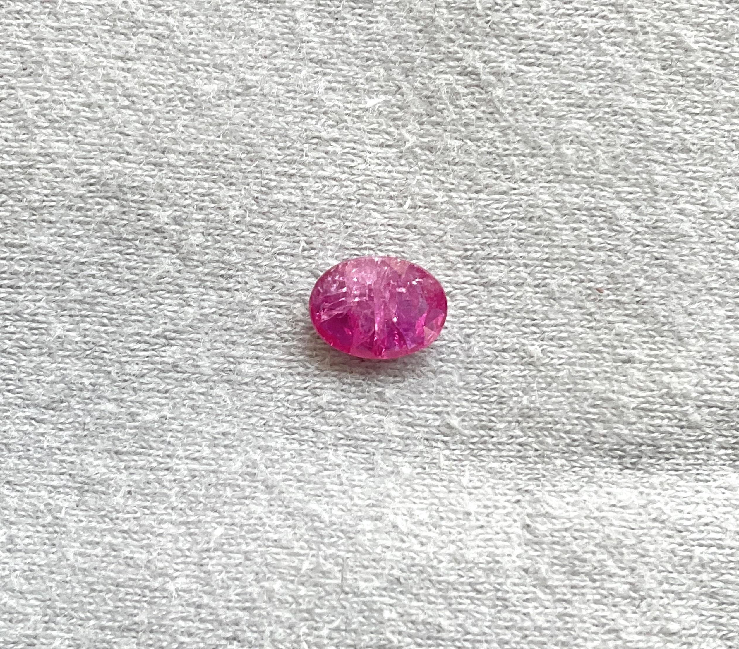 Certified 1.71 Carats Mozambique Ruby Oval Faceted Cut stone No Heat Natural Gem In New Condition For Sale In Jaipur, RJ
